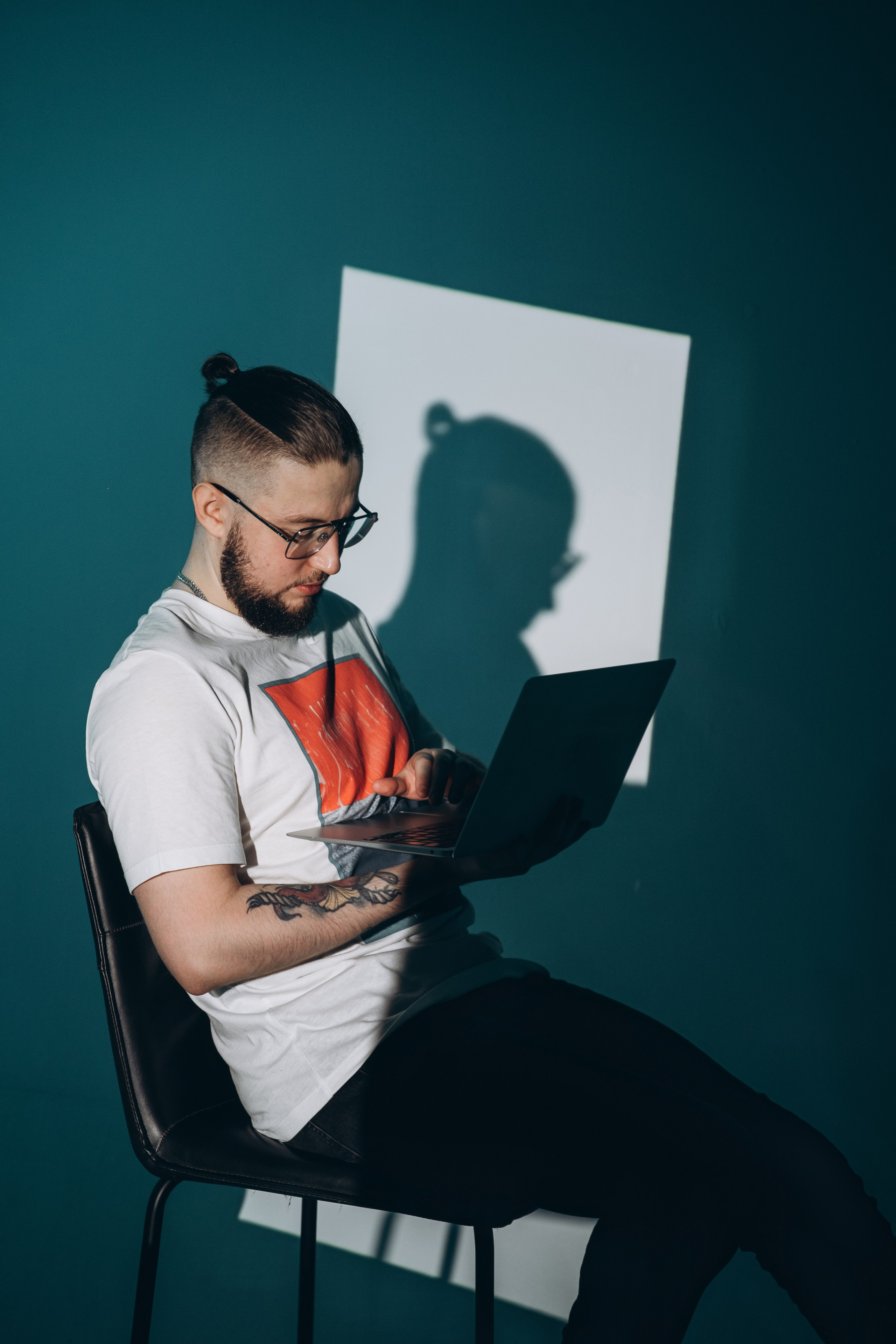 Студийная с цветным светом. Фотограф в Иркутске Анна Мирошникова