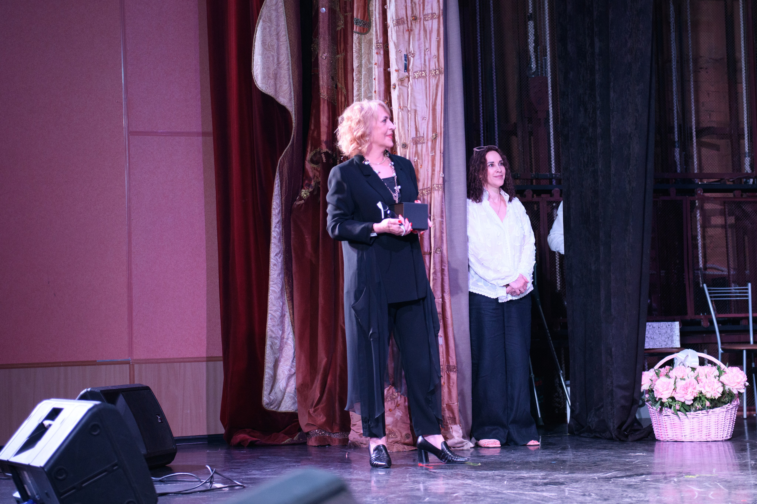 Фотосъёмка торжественного вечера выпускников. Организация и проведение фотосъемок в Санкт-Петербурге. Фотограф Смирягин Илья