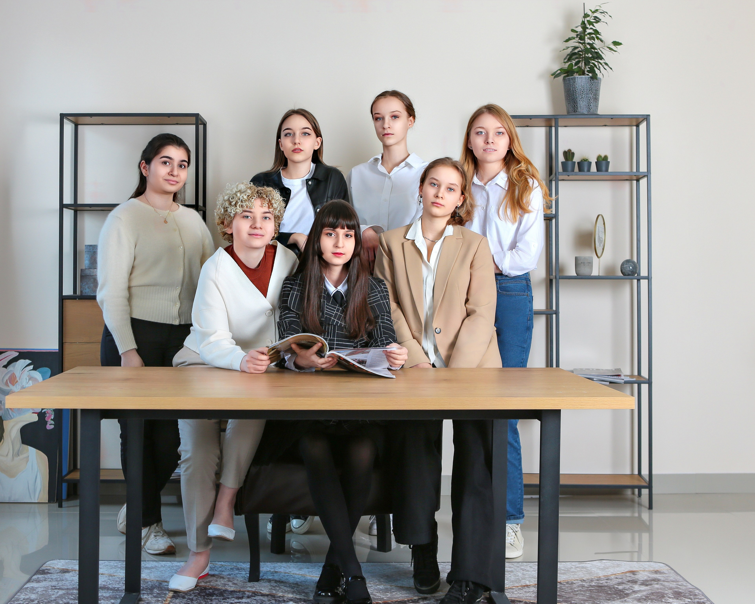 Друзья. Выпускные альбомы и школьный фотограф в Подольске, Троицке, Щербинке, Москве и Московской области