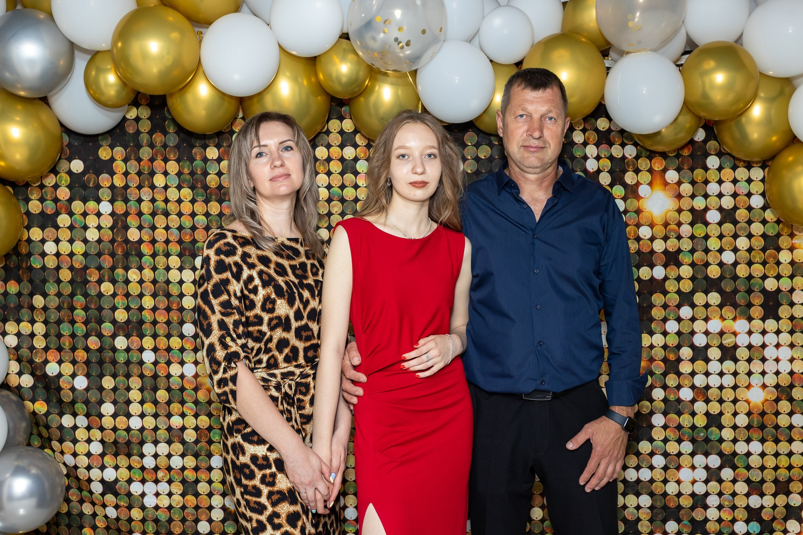 Вручение аттестата и выпускной вечер. Выпускные альбомы Майкоп, Краснодар Елена Золотарева