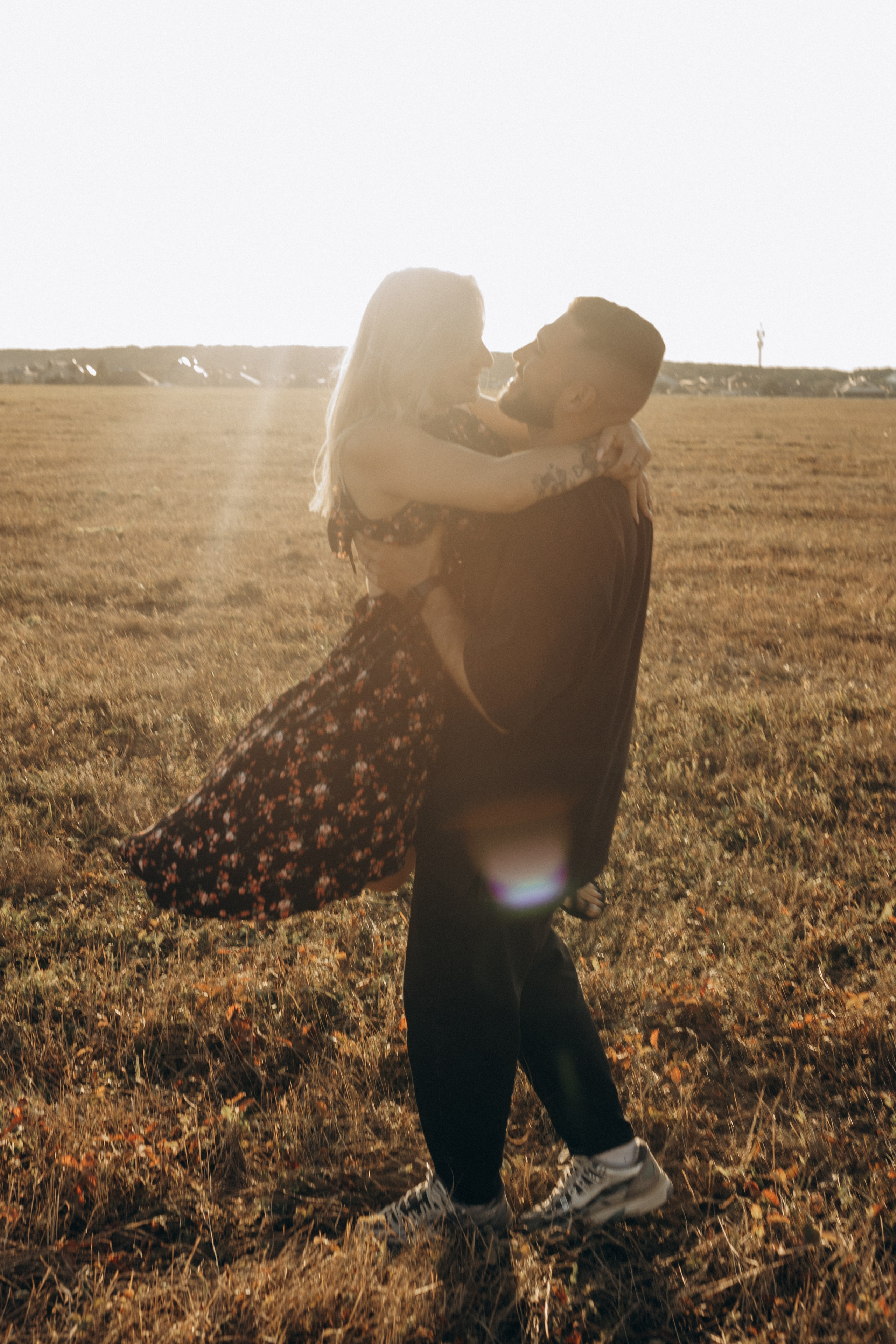 Закат на поле-Love story. Фотограф в Ставрополе Svetlana Matveeva