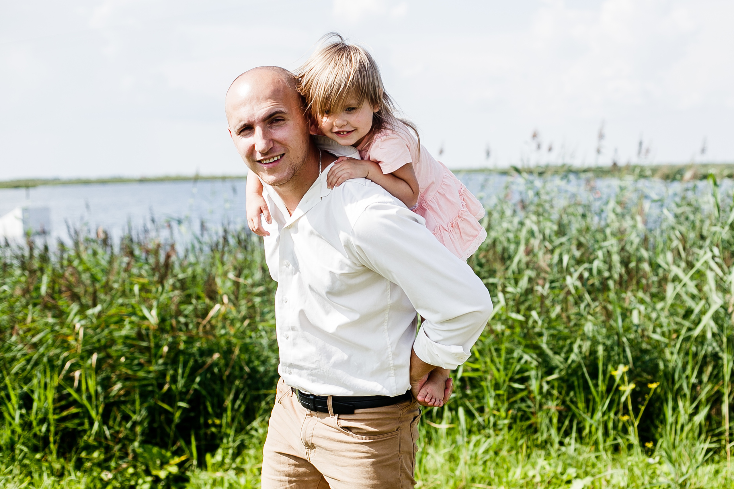 Семейная прогулка на озере Липовое. Фотограф Полина Егорова город Тюмень