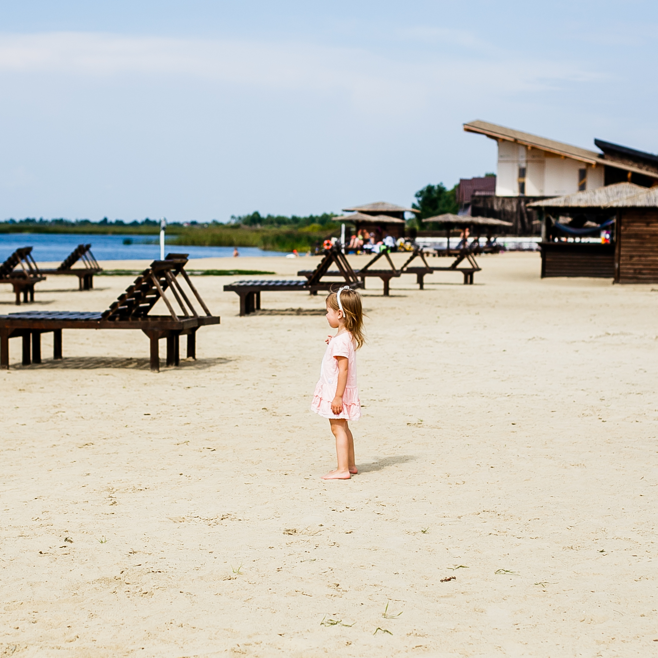 Семейная прогулка на озере Липовое. Фотограф Полина Егорова город Тюмень