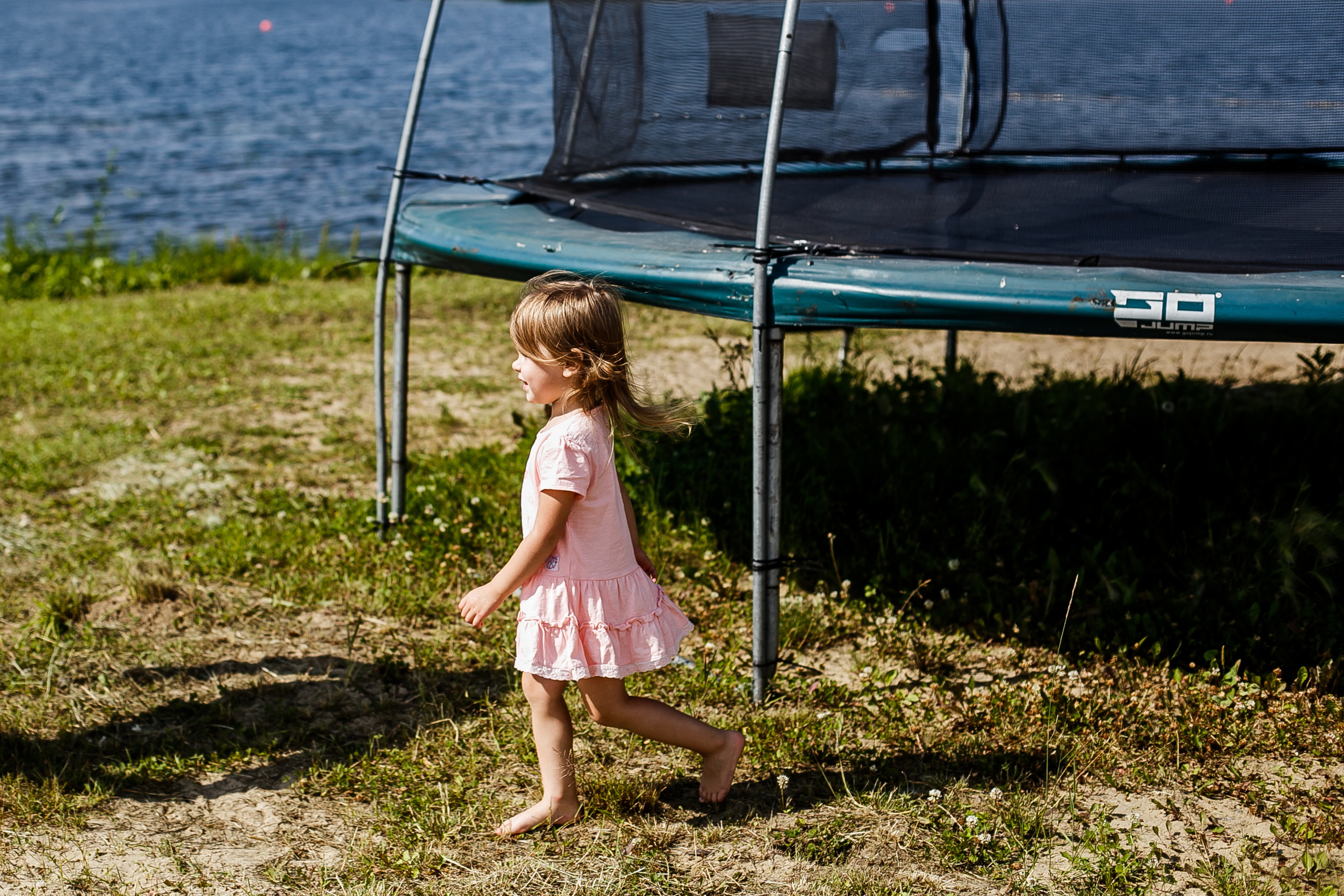 Семейная прогулка на озере Липовое. Фотограф Полина Егорова город Тюмень