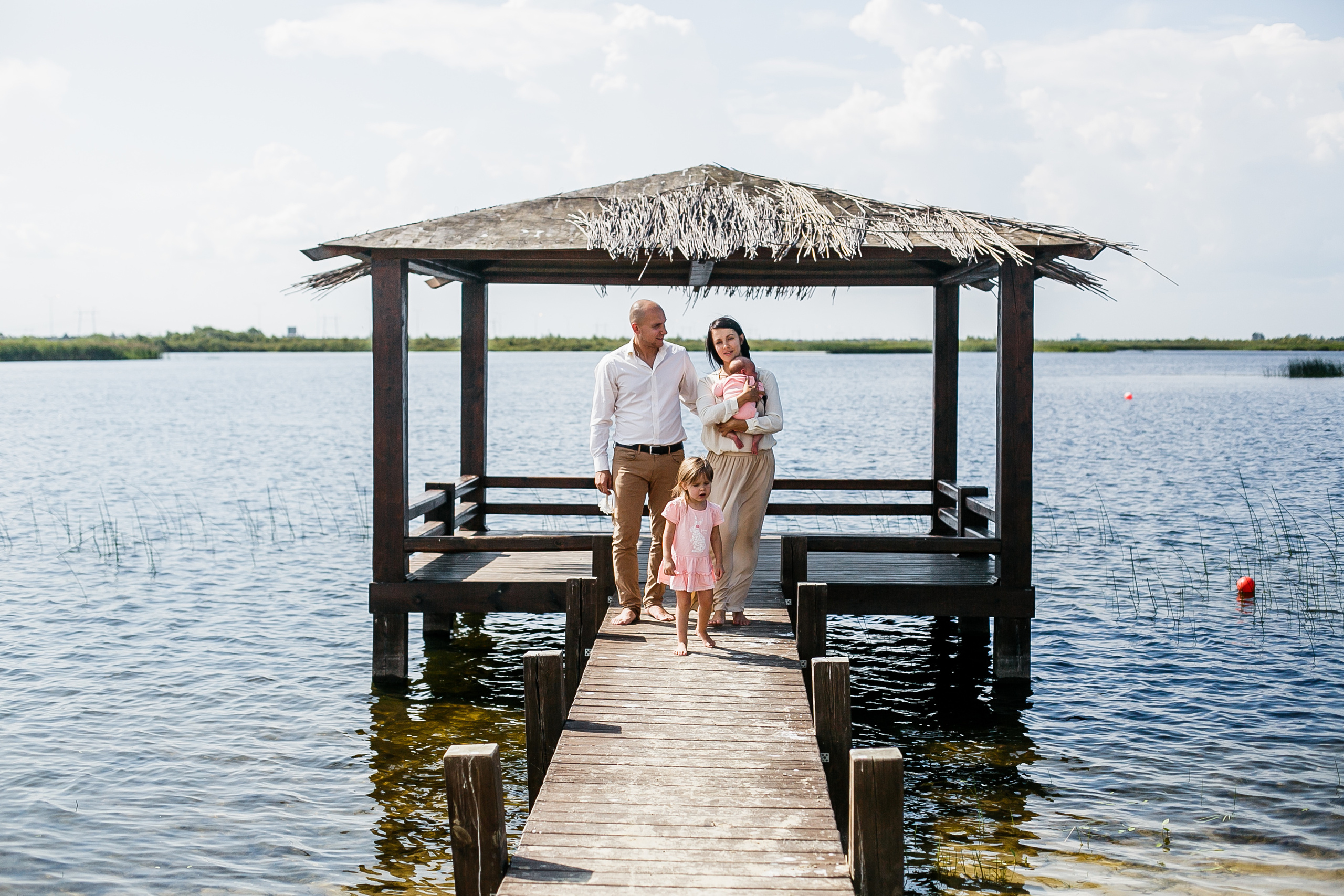 Семейная прогулка на озере Липовое. Фотограф Полина Егорова город Тюмень