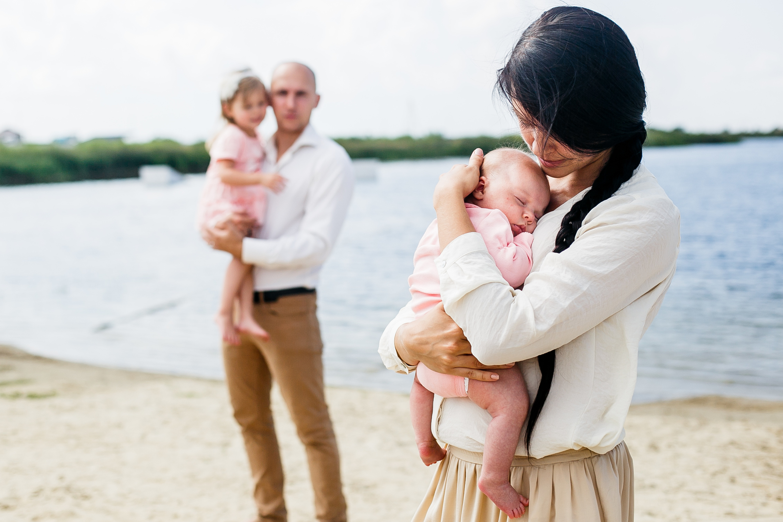 Семейная прогулка на озере Липовое. Фотограф Полина Егорова город Тюмень