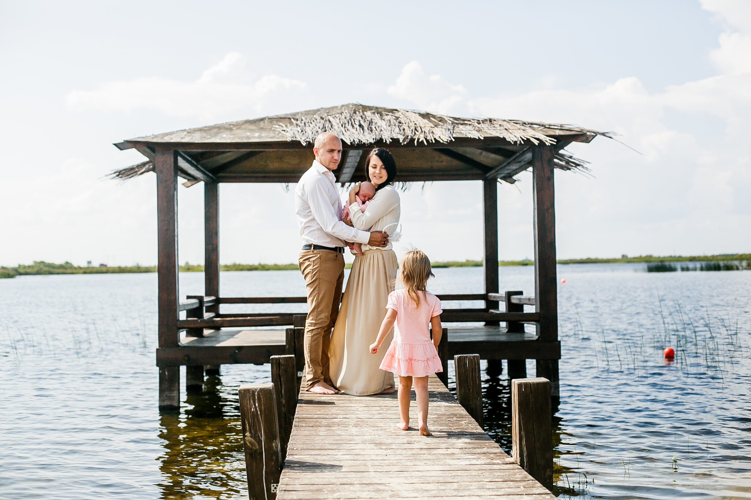 Семейная прогулка на озере Липовое. Фотограф Полина Егорова город Тюмень