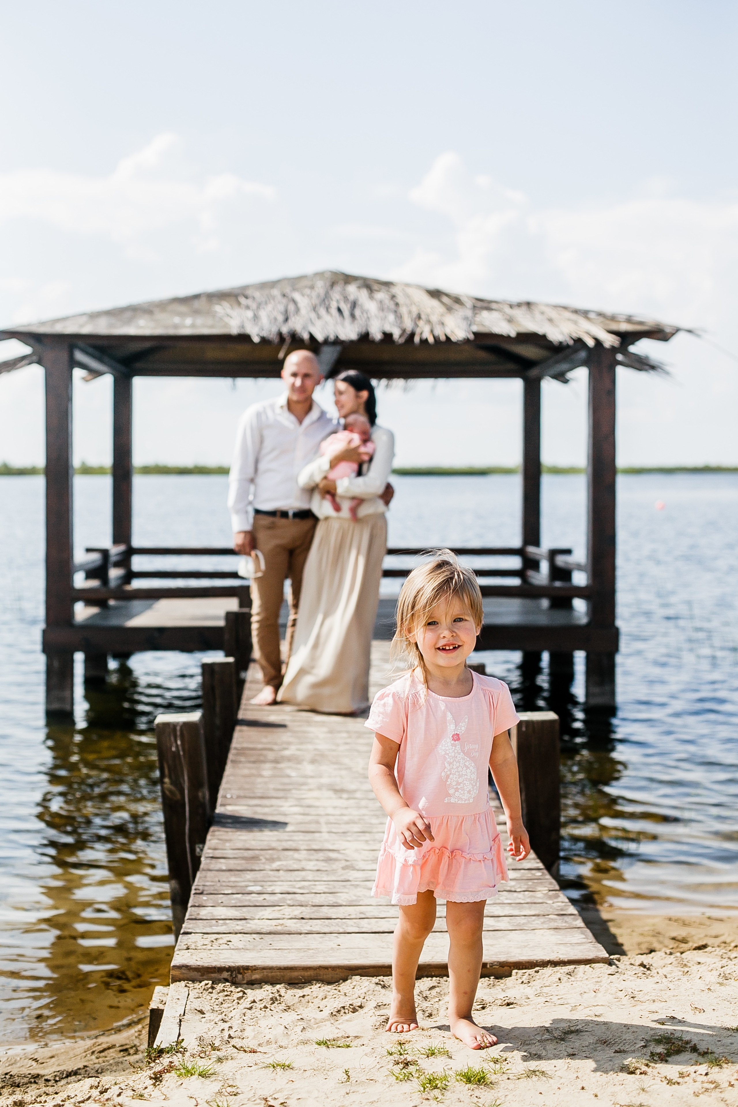 Семейная прогулка на озере Липовое. Фотограф Полина Егорова город Тюмень