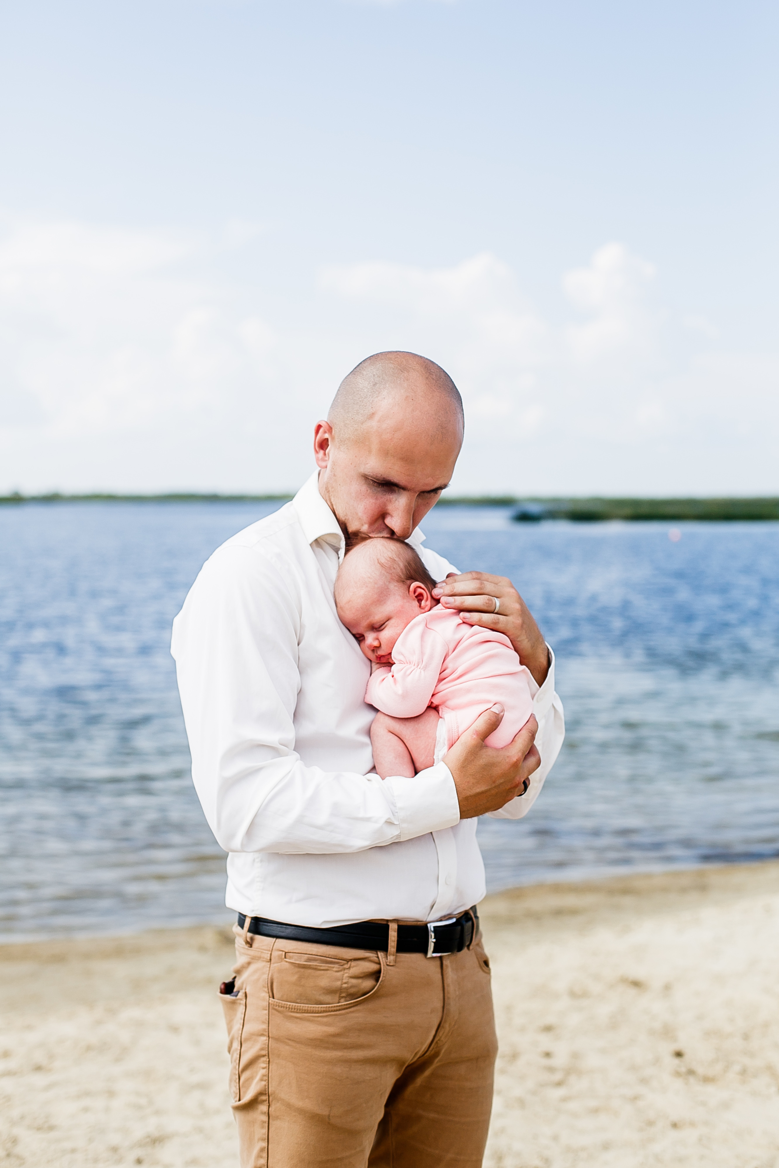 Семейная прогулка на озере Липовое. Фотограф Полина Егорова город Тюмень