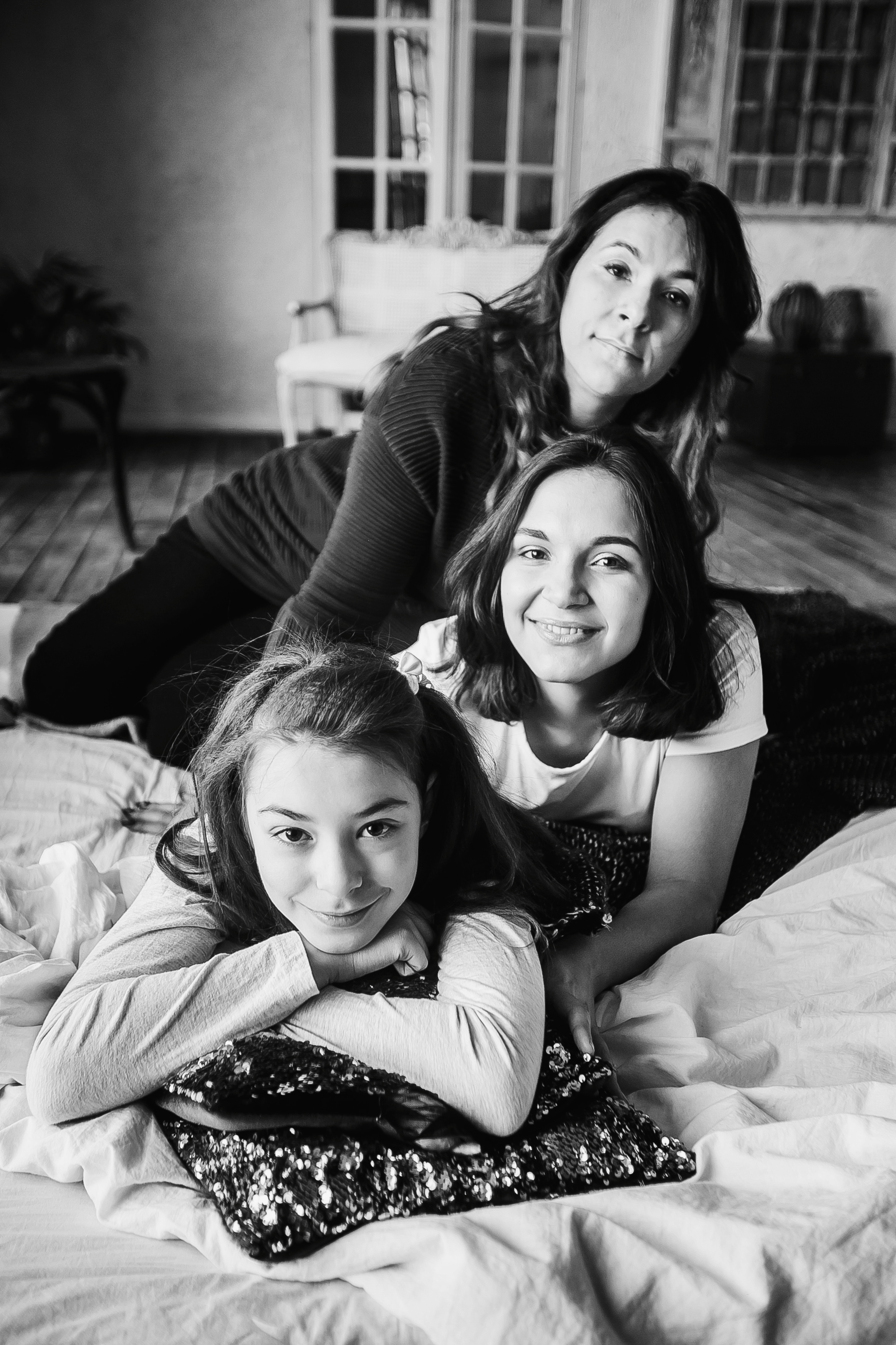 Елизавета приехала домой - к маме и младшей сестренке. Фотограф Полина Егорова город Тюмень