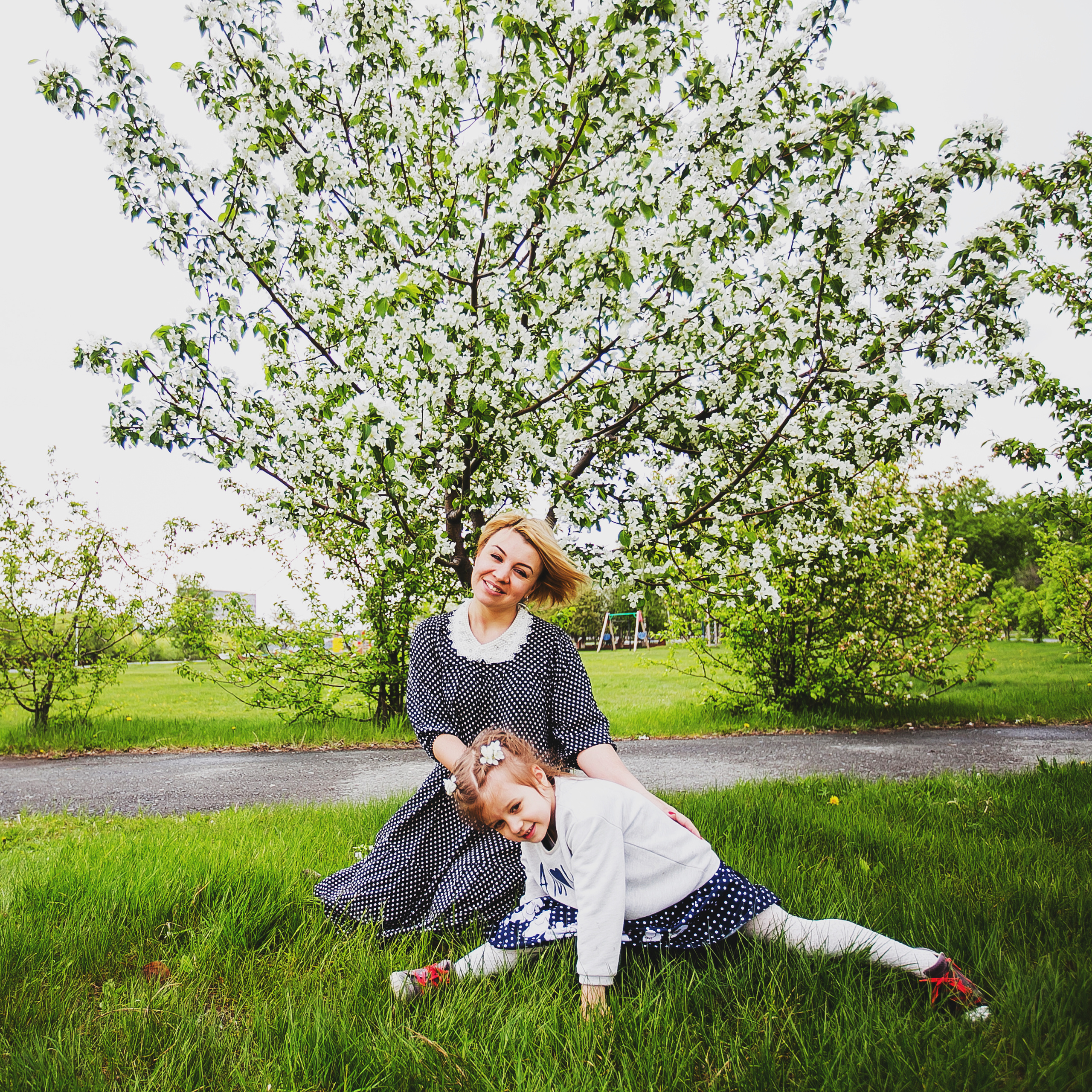 Маша и мама. Фотограф Полина Егорова город Тюмень