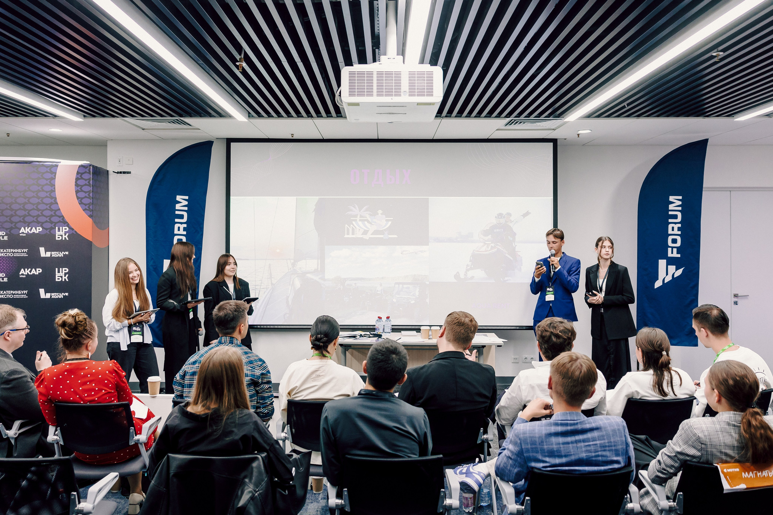 MarHR — Хакатон. Лёшка Варзегов — фотограф