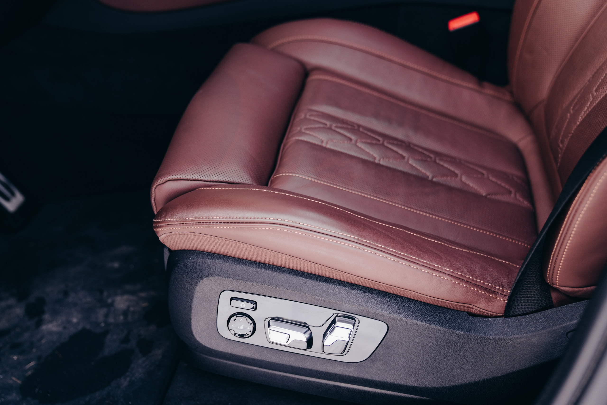 BMW X6 30d X-Drive. Идеальные портреты для соцсетей — Фотограф Ленар