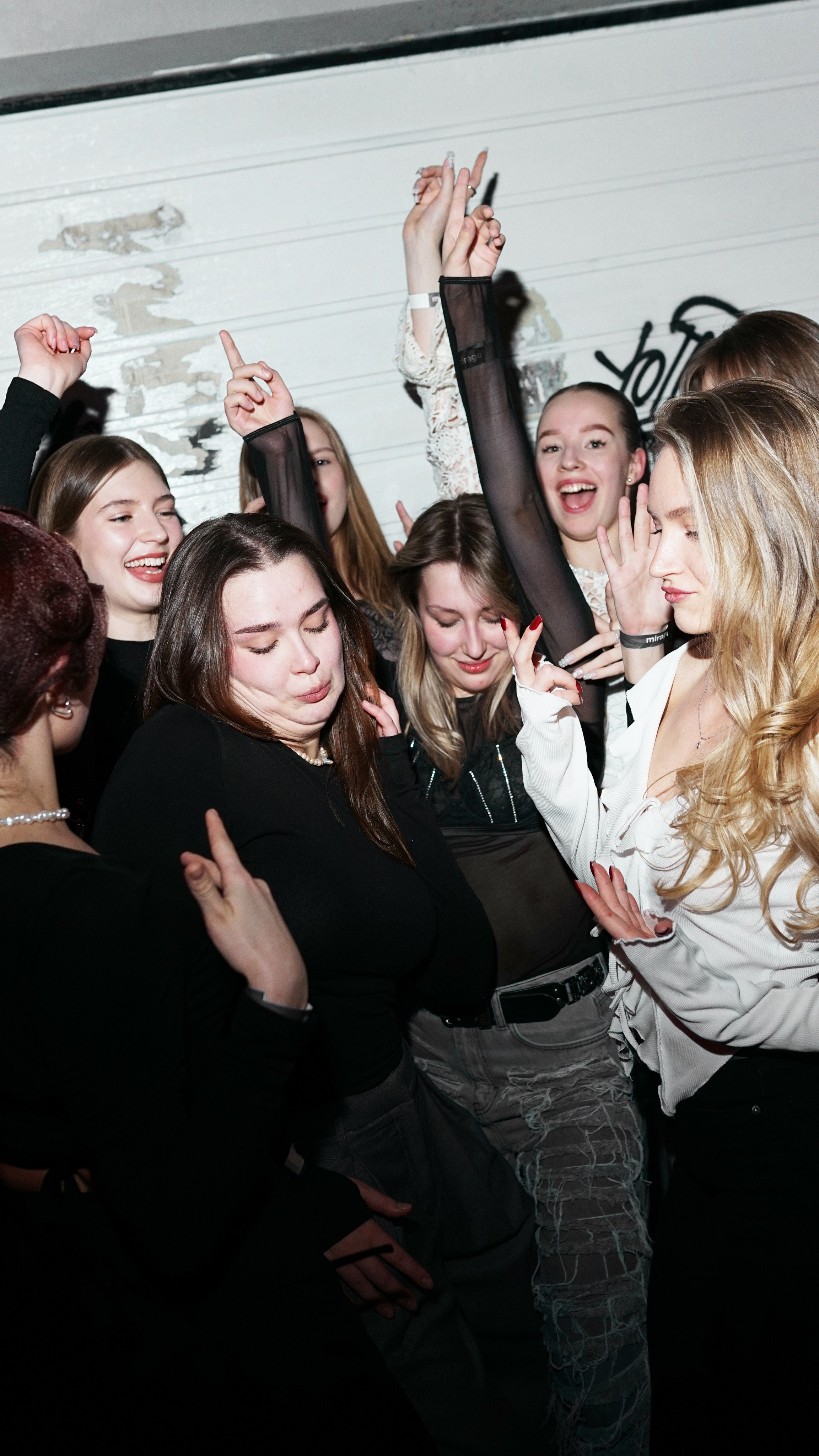 Baza. Коммерческий и репортажный фотограф в Санкт-Петербурге — Туся Сушка