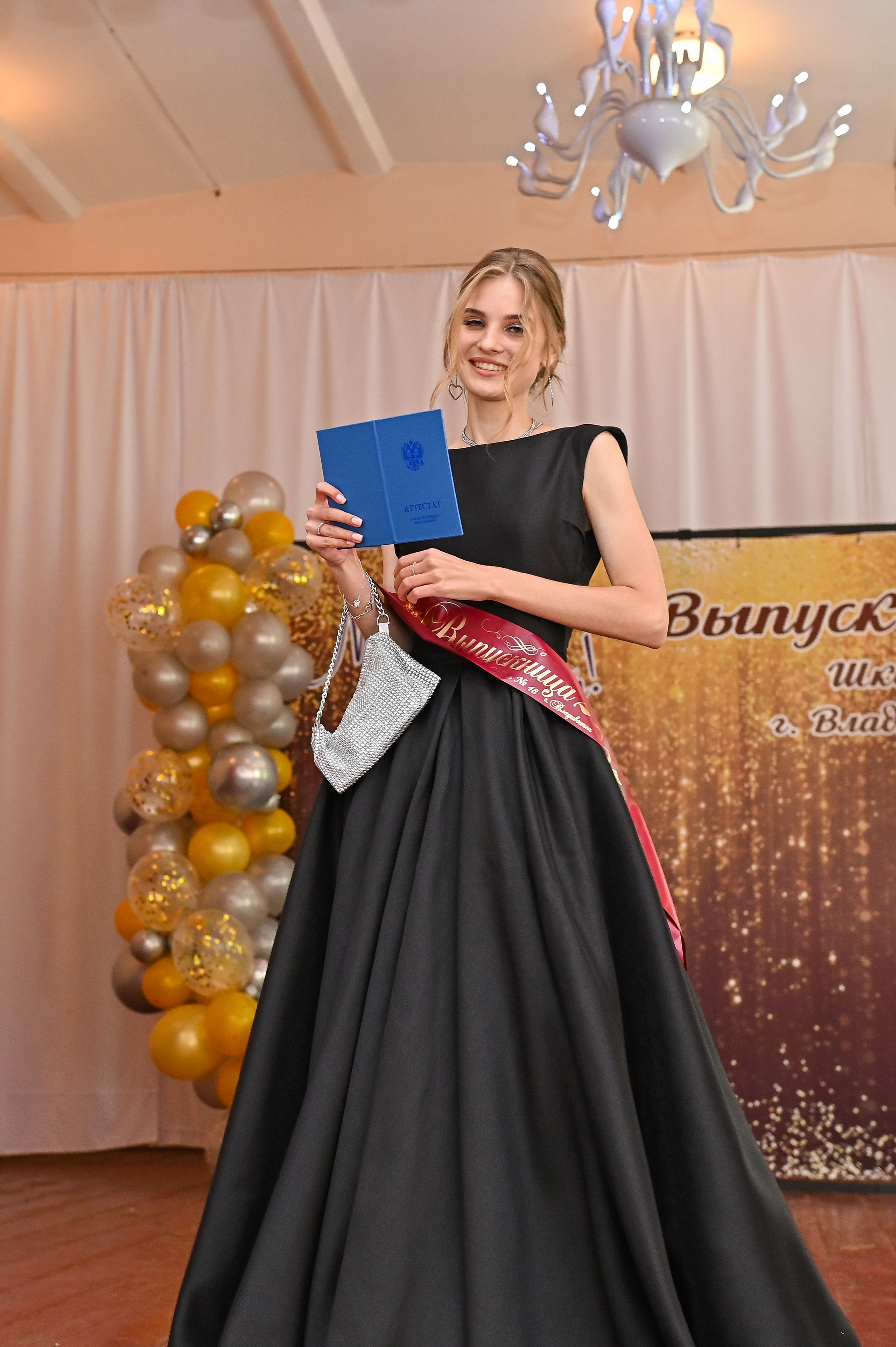 Выпускной школа 48. Семейный и свадебный фотограф во Владивостоке