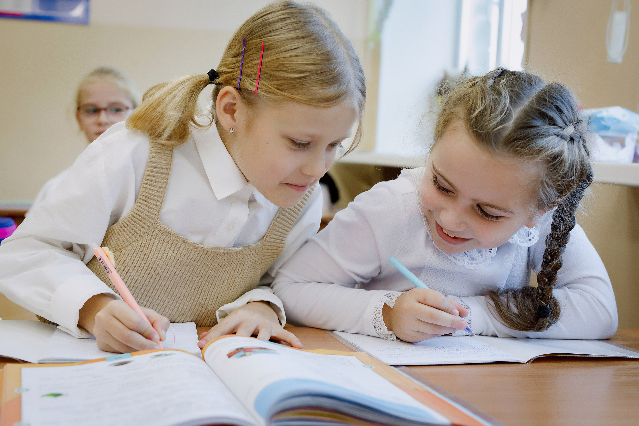 Гимназия ДВФУ. Photoalbum-vl.ru