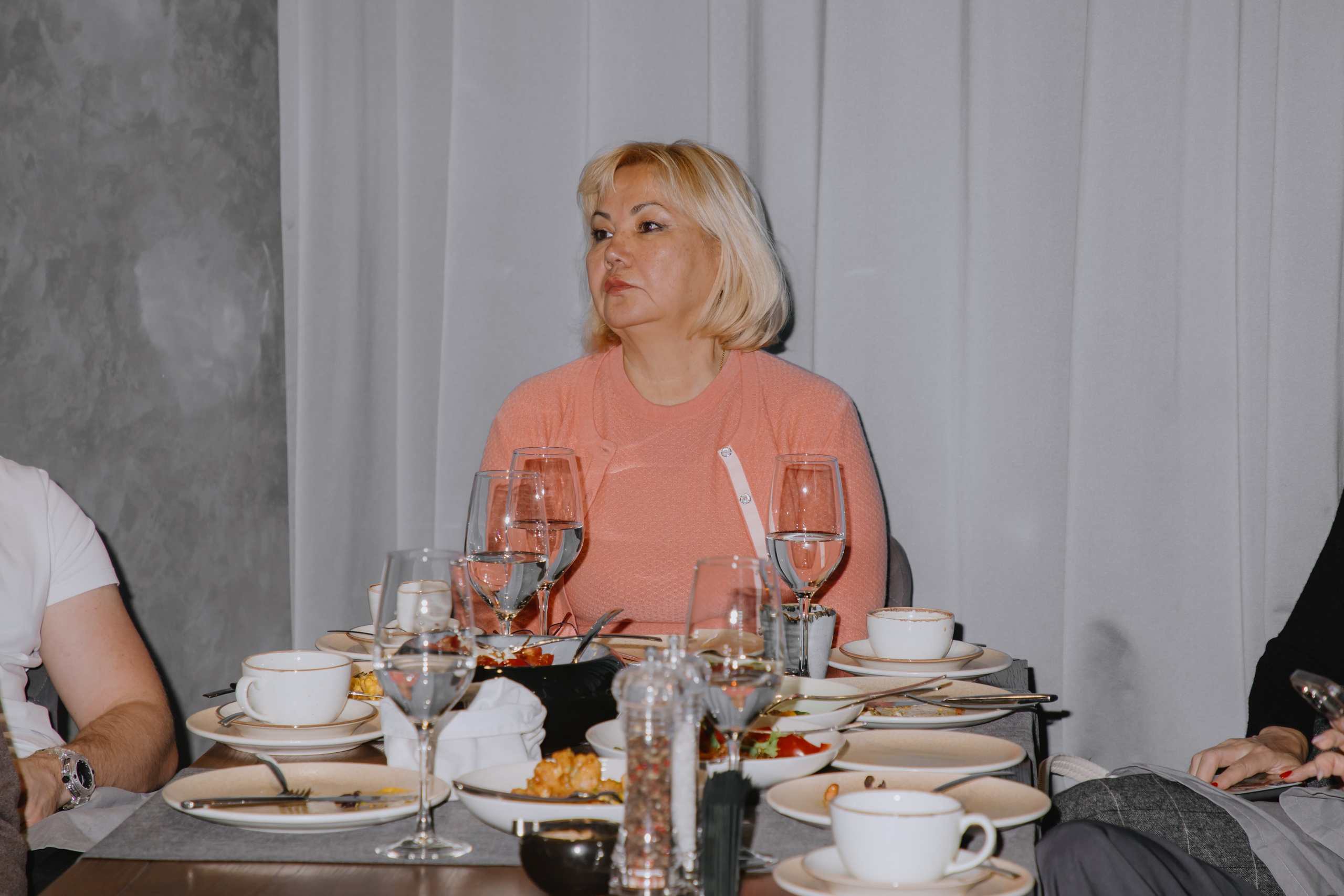 Бизнес завтрак на 89 этаже. Фотограф в Москве и Санкт-Петербурге Дарина