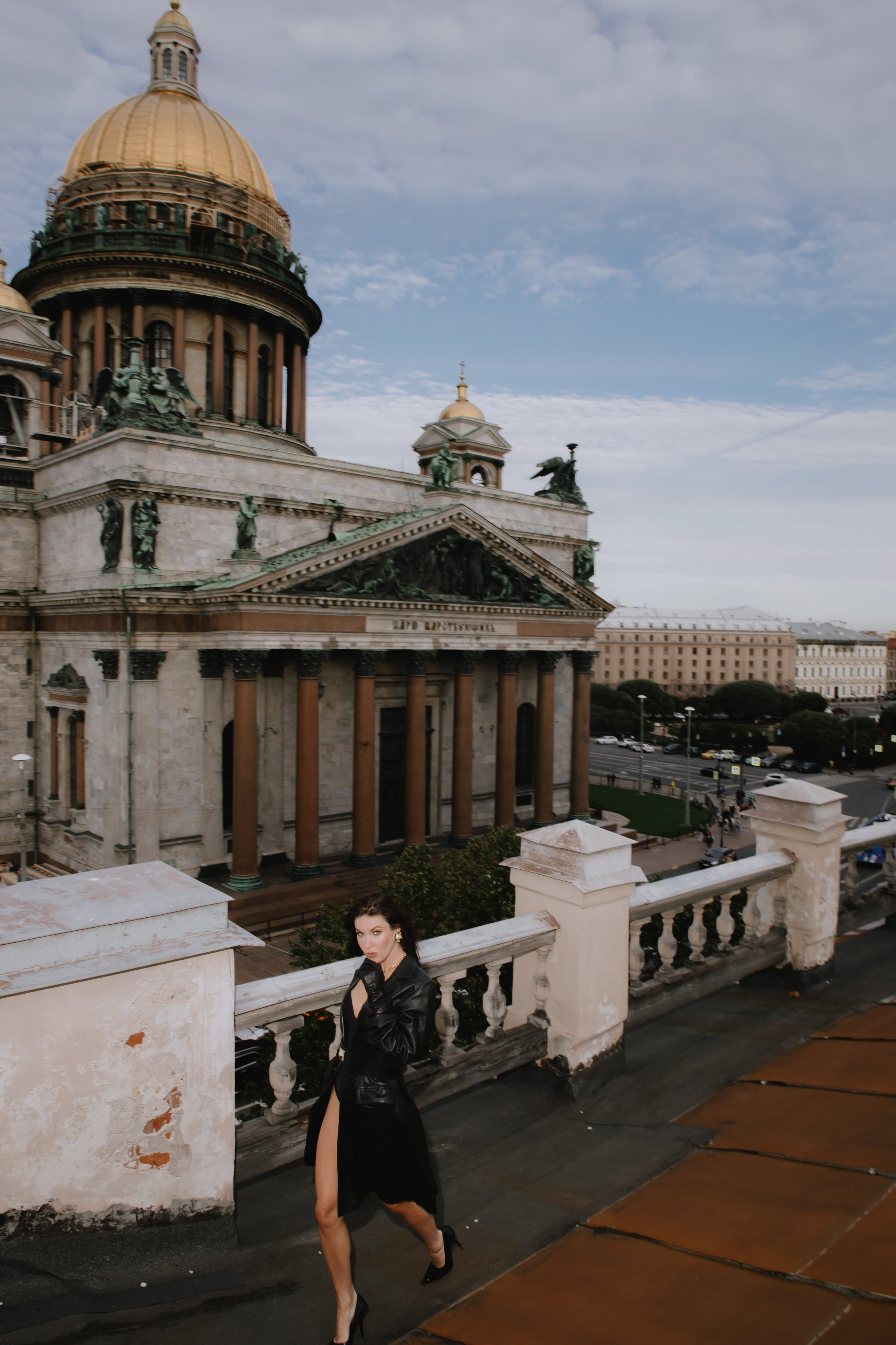 Вероника (съемка на крыше). Фотограф в Москве и Санкт-Петербурге Дарина
