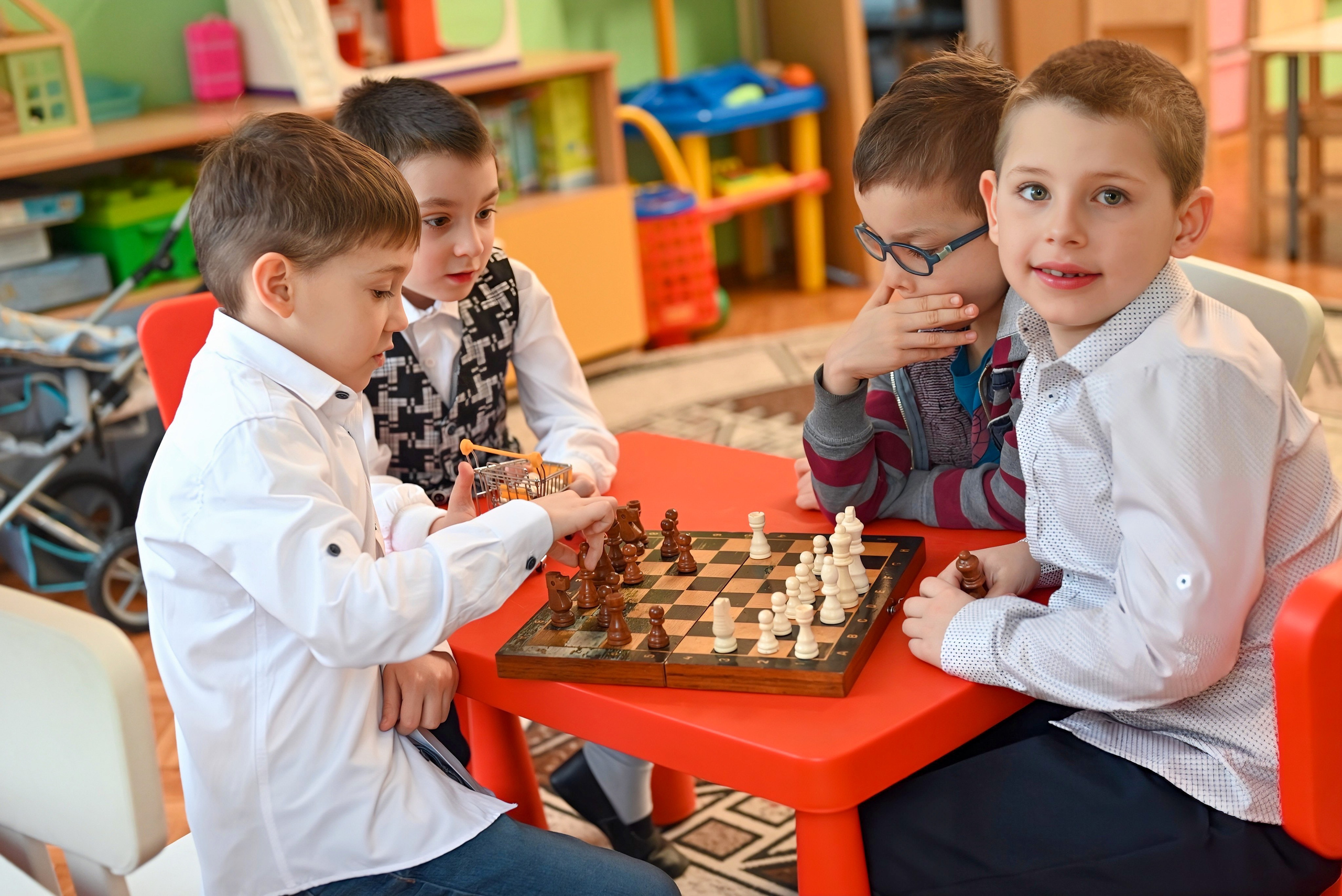 Праздник в группе Цветик семицветик. Семейный и детский фотограф Москва