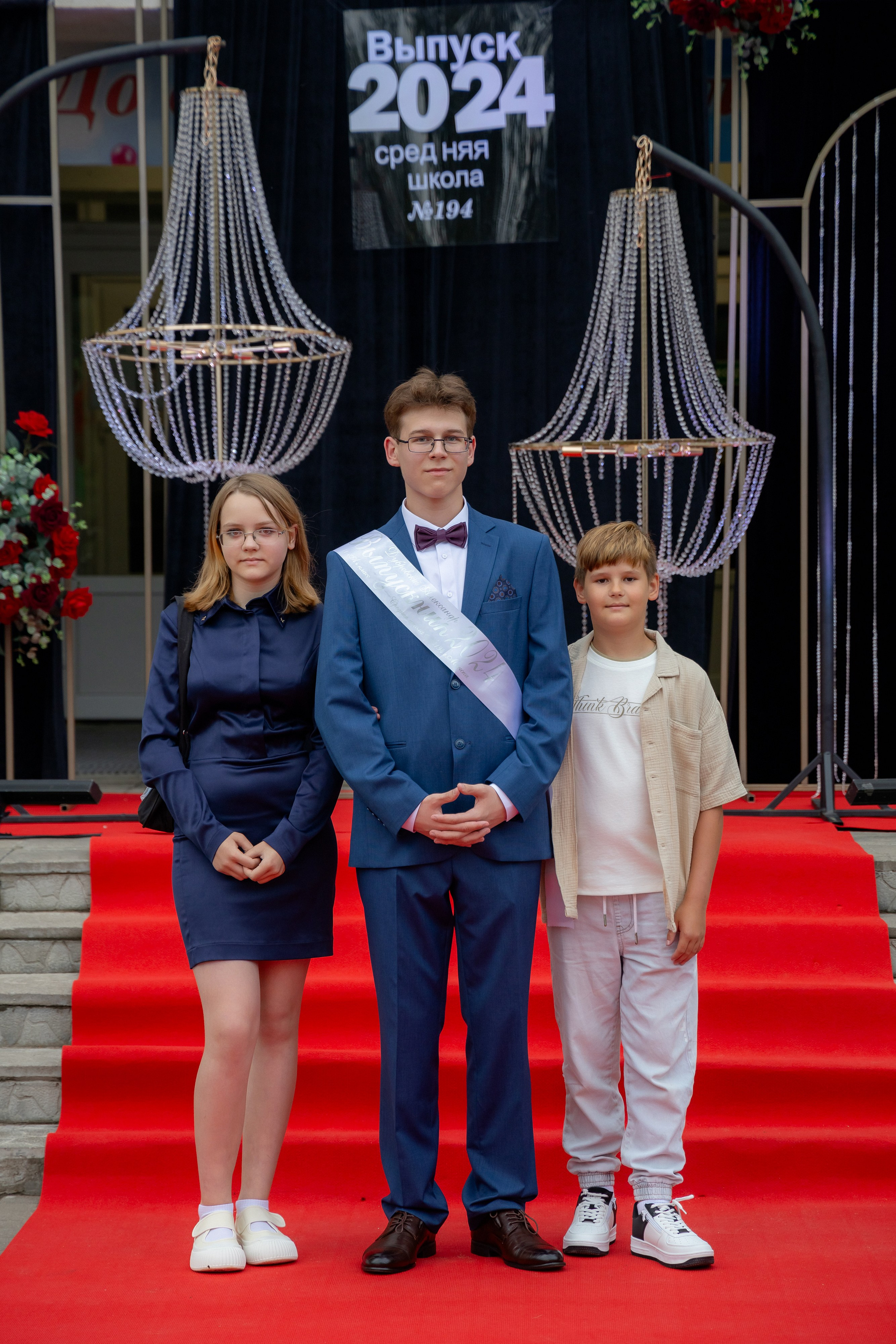 Школьный выпускной 2024 год в Соколе (Минск). Свадебный фотограф в Минске/Беларуси Сергей Спиридонов