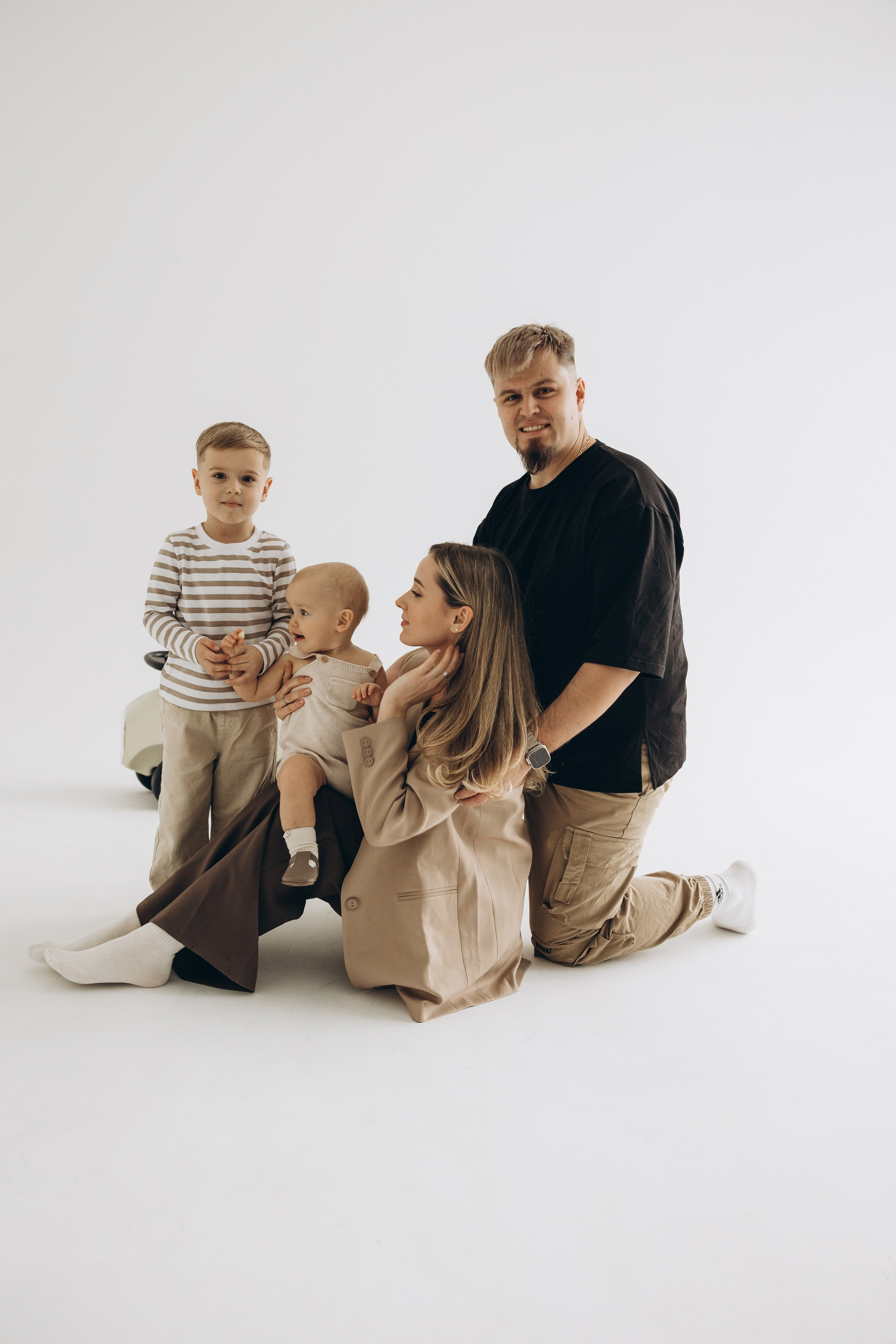 Дарья, Кирилл, Давид и Богдан. Семейный фотограф в Москве Виктория Ястребинская