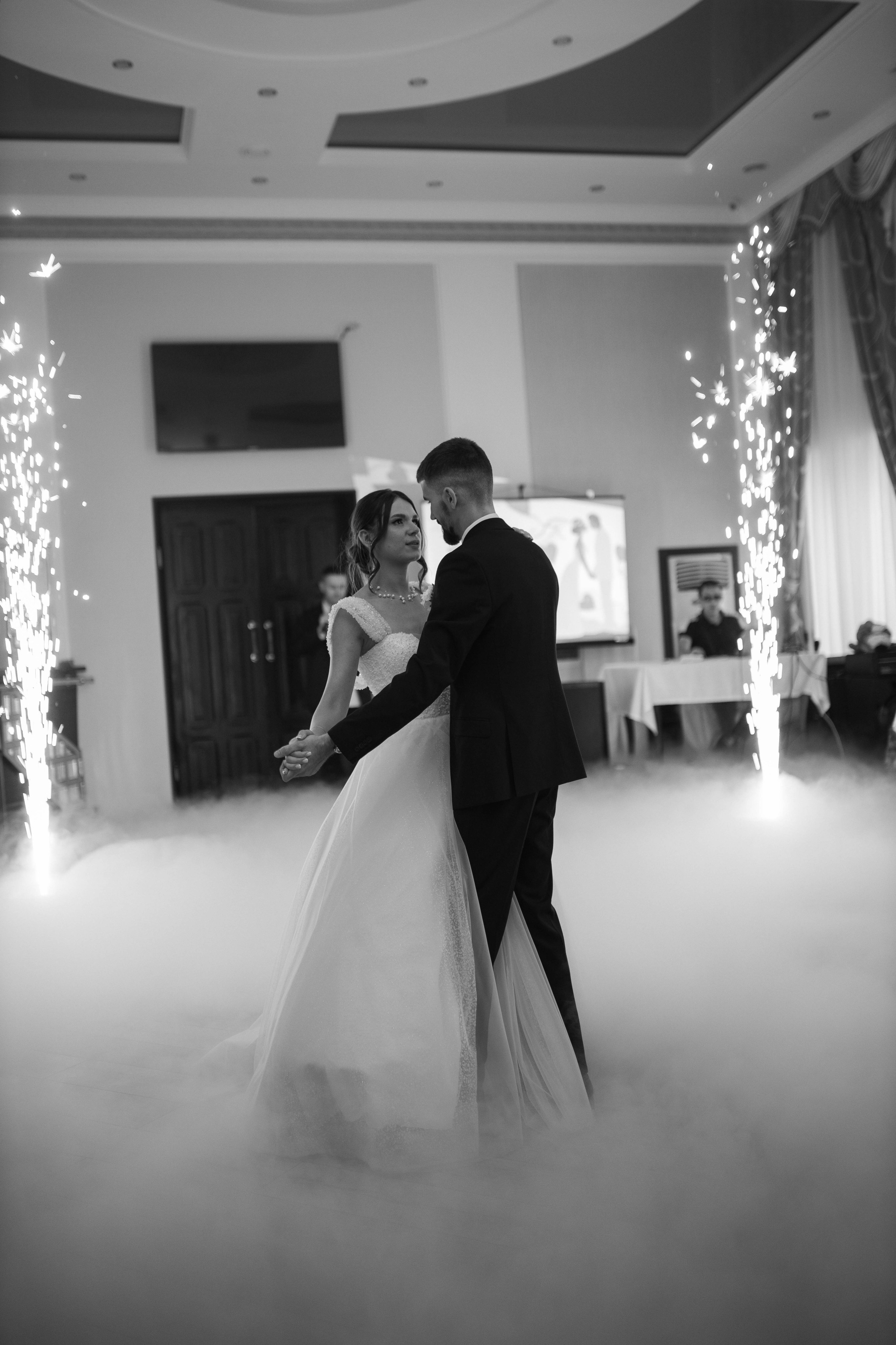 Роман и Валерия. Главная