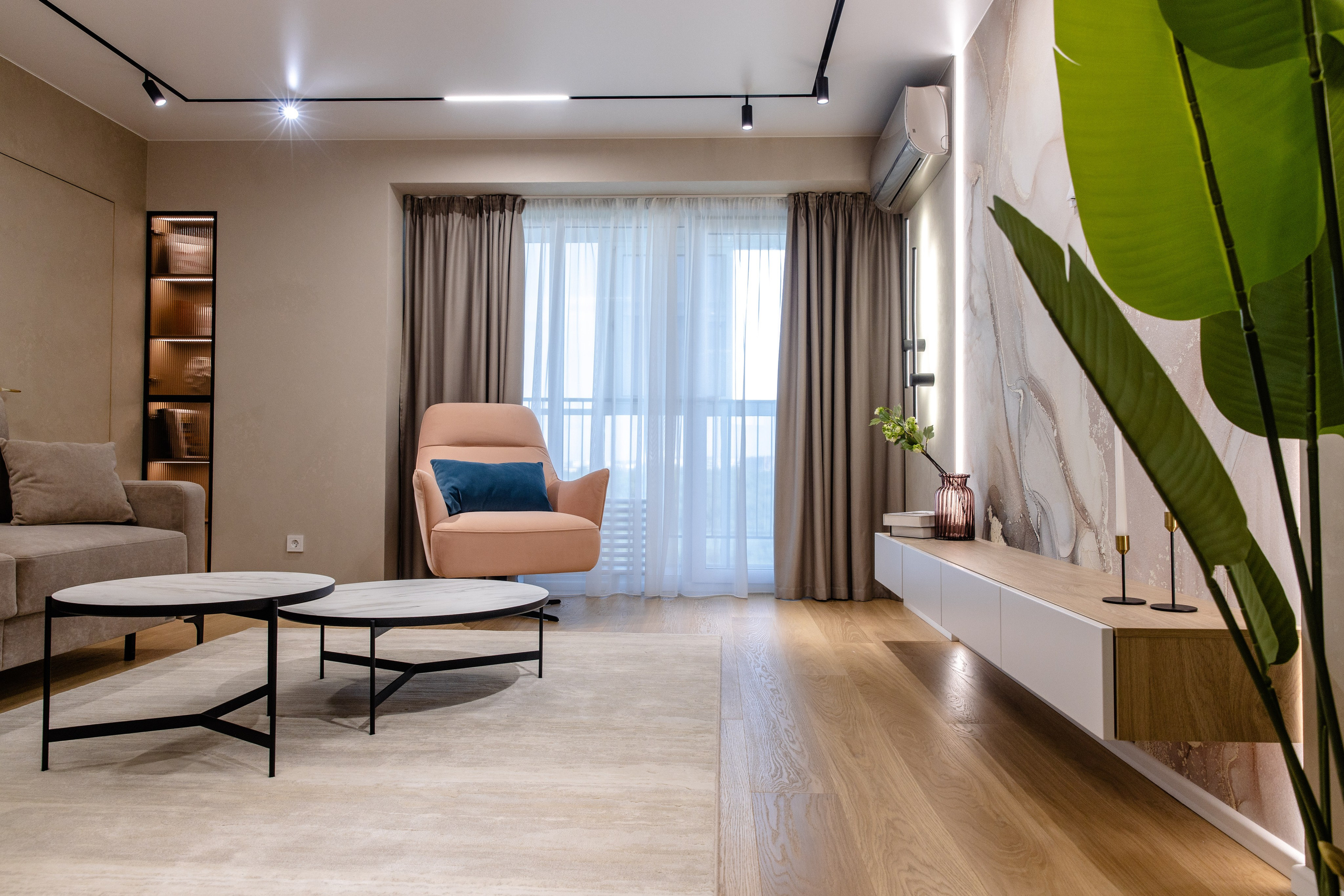 ИНТЕРЬЕРНАЯ СЪЁМКА. Аня Нагайцева фотограф в Томске, семьи, портреты, контент