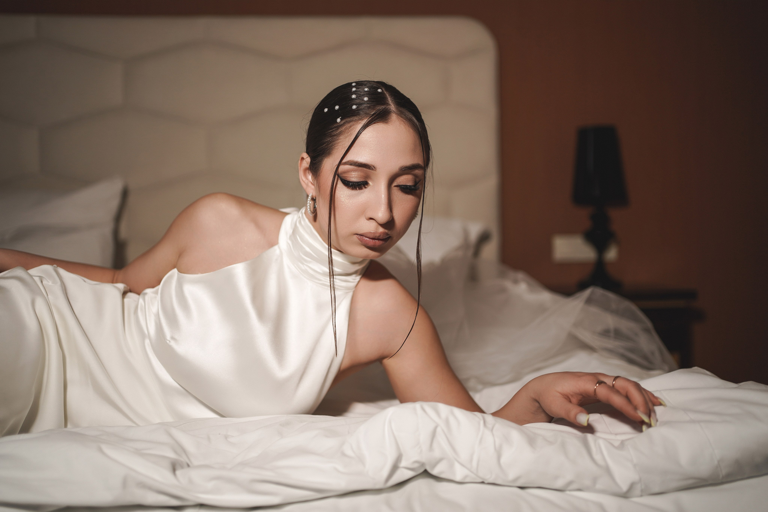 Утро невесты Алины в Графском парке. Свадебный фотограф в Ростове-на-Дону. Таинство Крещения и Венчания, семейные фотосессии. Алёна Чёботова