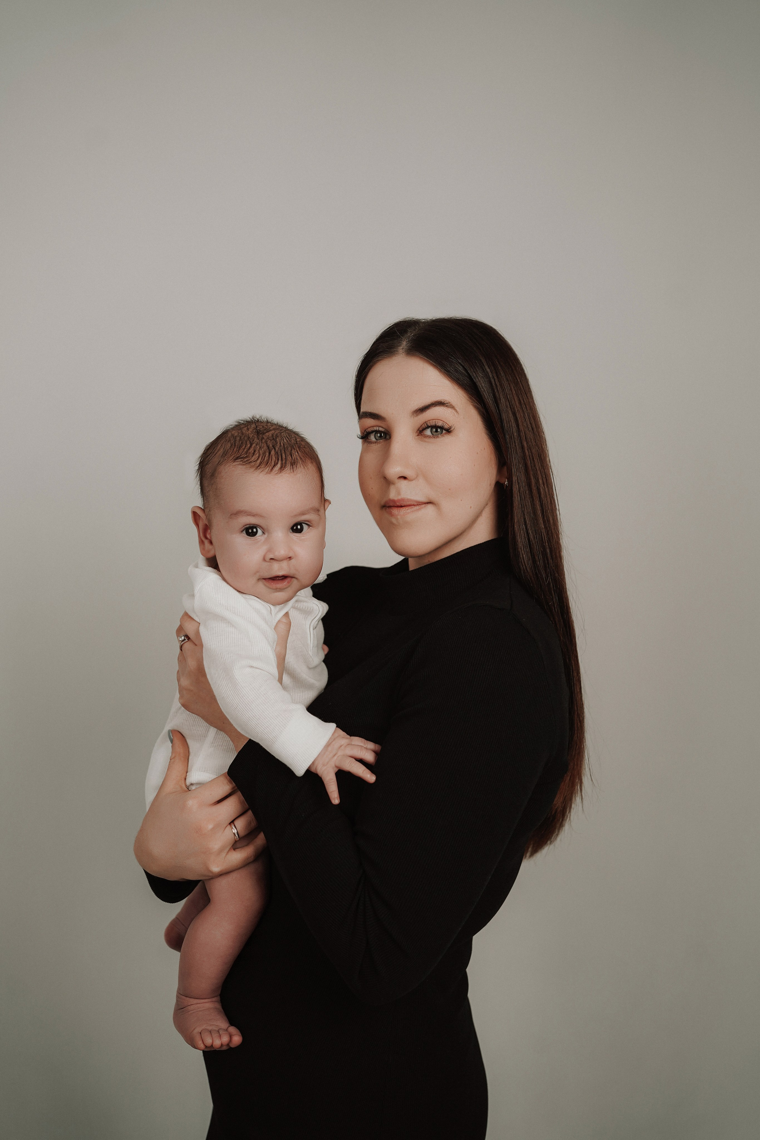 Фотосессия в фотостудии Новочеркасска «Рафинад». Свадебный фотограф в Ростове-на-Дону. Таинство Крещения и Венчания, семейные фотосессии. Алёна Чёботова