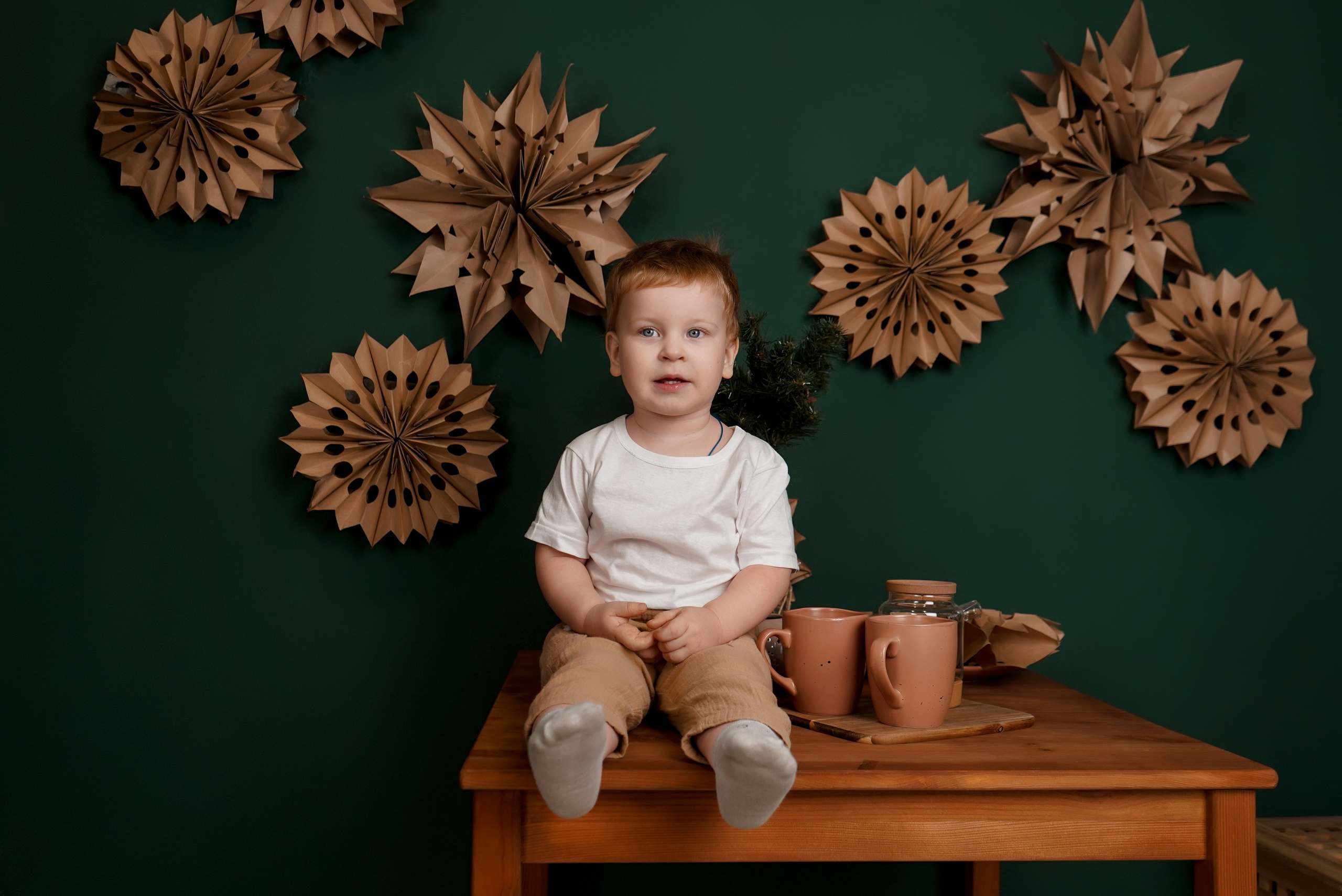 Новогодняя семейная фотосессия в фотостудии Рафинад. Фотограф Ростов-на-Дону и Новочеркасск. Свадебный фотограф в Ростове-на-Дону. Таинство Крещения и Венчания, семейные фотосессии. Алёна Чёботова