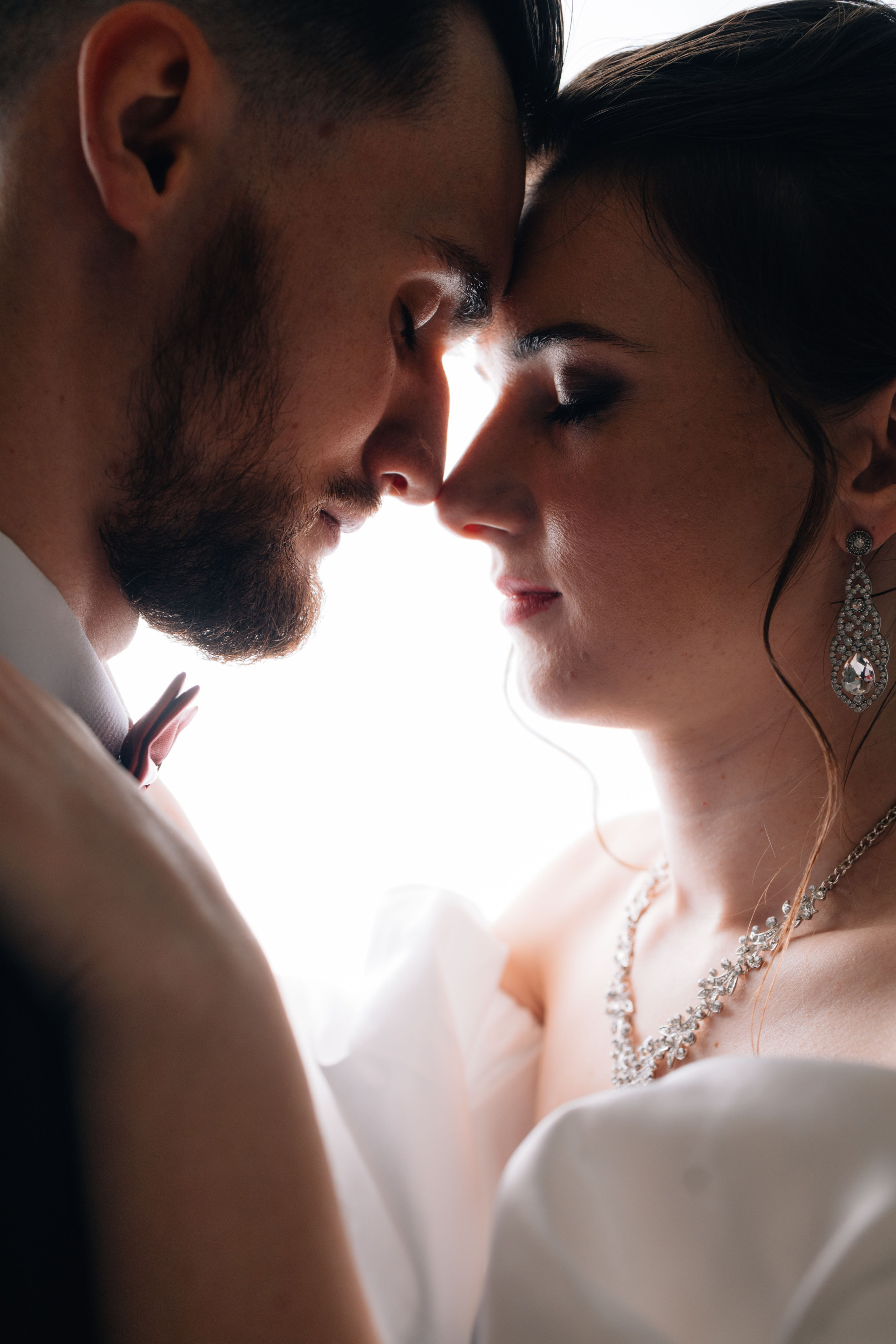 В студии. Свадебный фотограф в Москве Арчылан Николаев