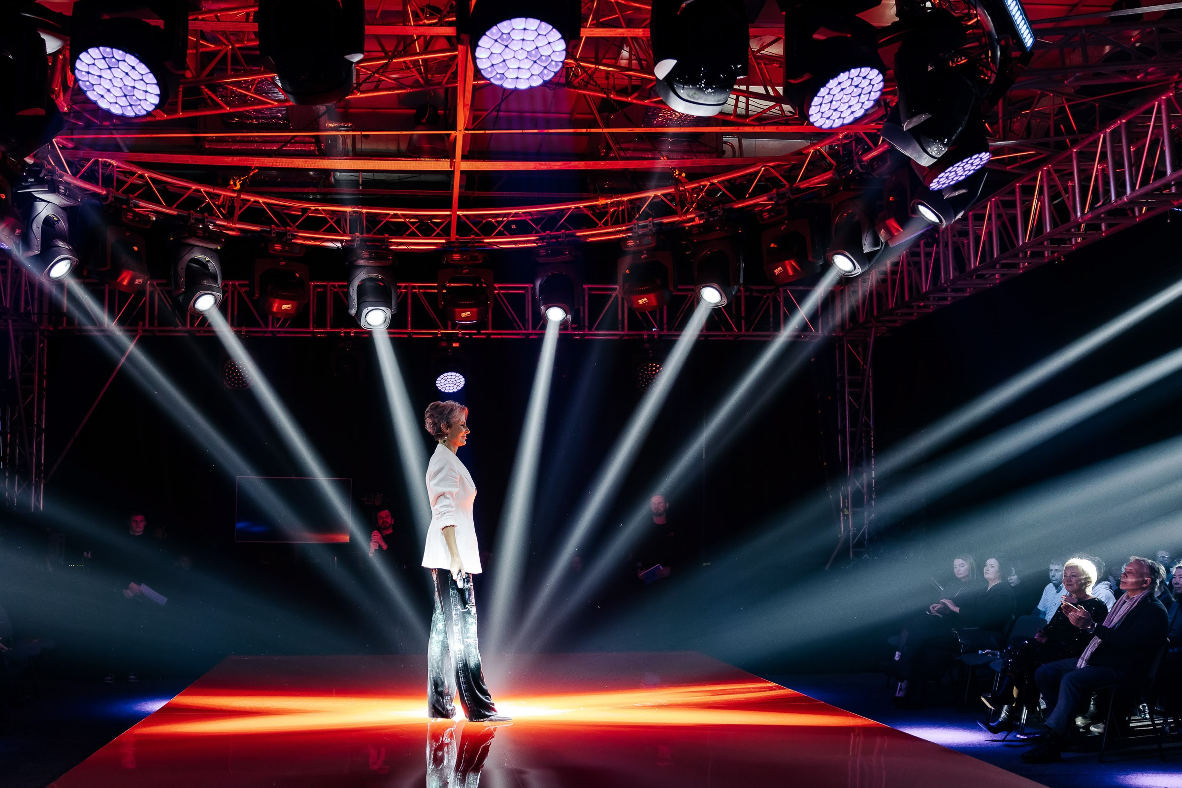 Альфа Конфа. Кадровик продакшн: Фото и видеосъемка форумов, конференций, масштабных событий в Иркутске