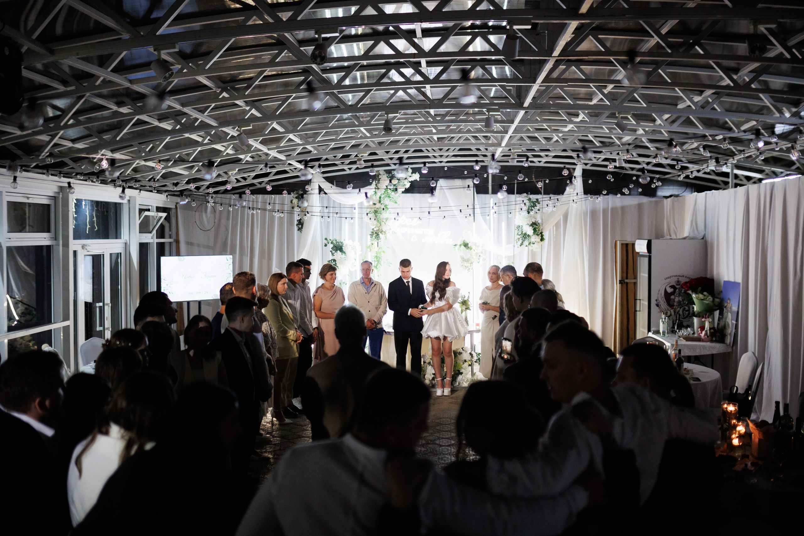 Сентябрь 2025, Белый лис, Выкса. Фотограф городских и семейных событий в Нижнем Новгороде Артем Карпухин