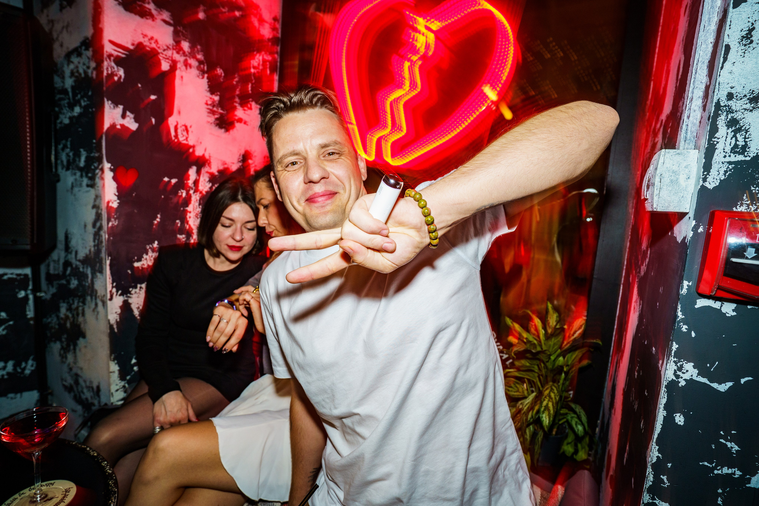 Бар разбитых сердец. DJ Guitacidelli. Концертный и репортажный фотограф в Санкт-Петербурге Слава Пахомов