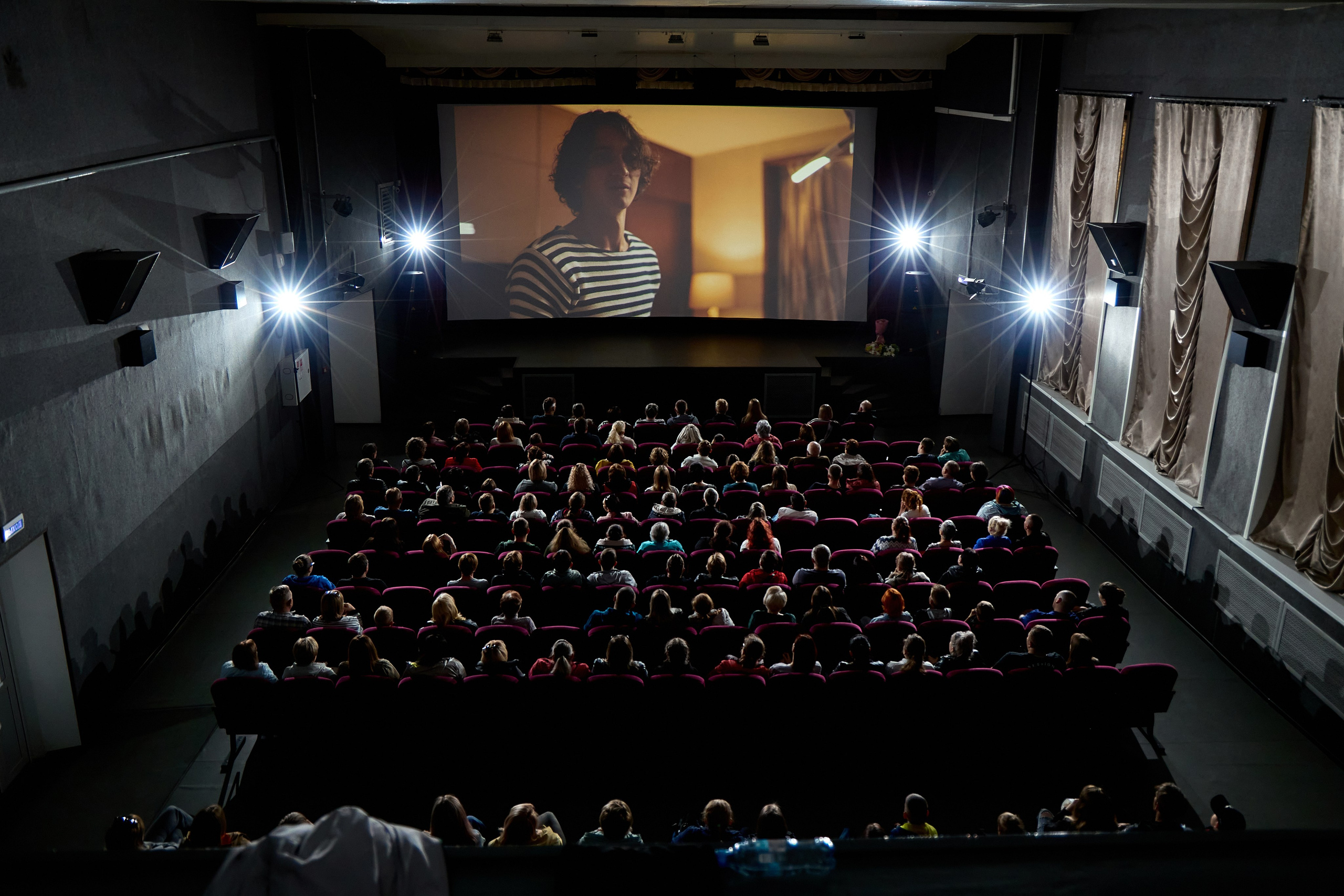 Кинопоказ, дима красилов, киностудия горького. Свадебный репортажный и фуд фотограф в Барнауле Гайфулин Виталий