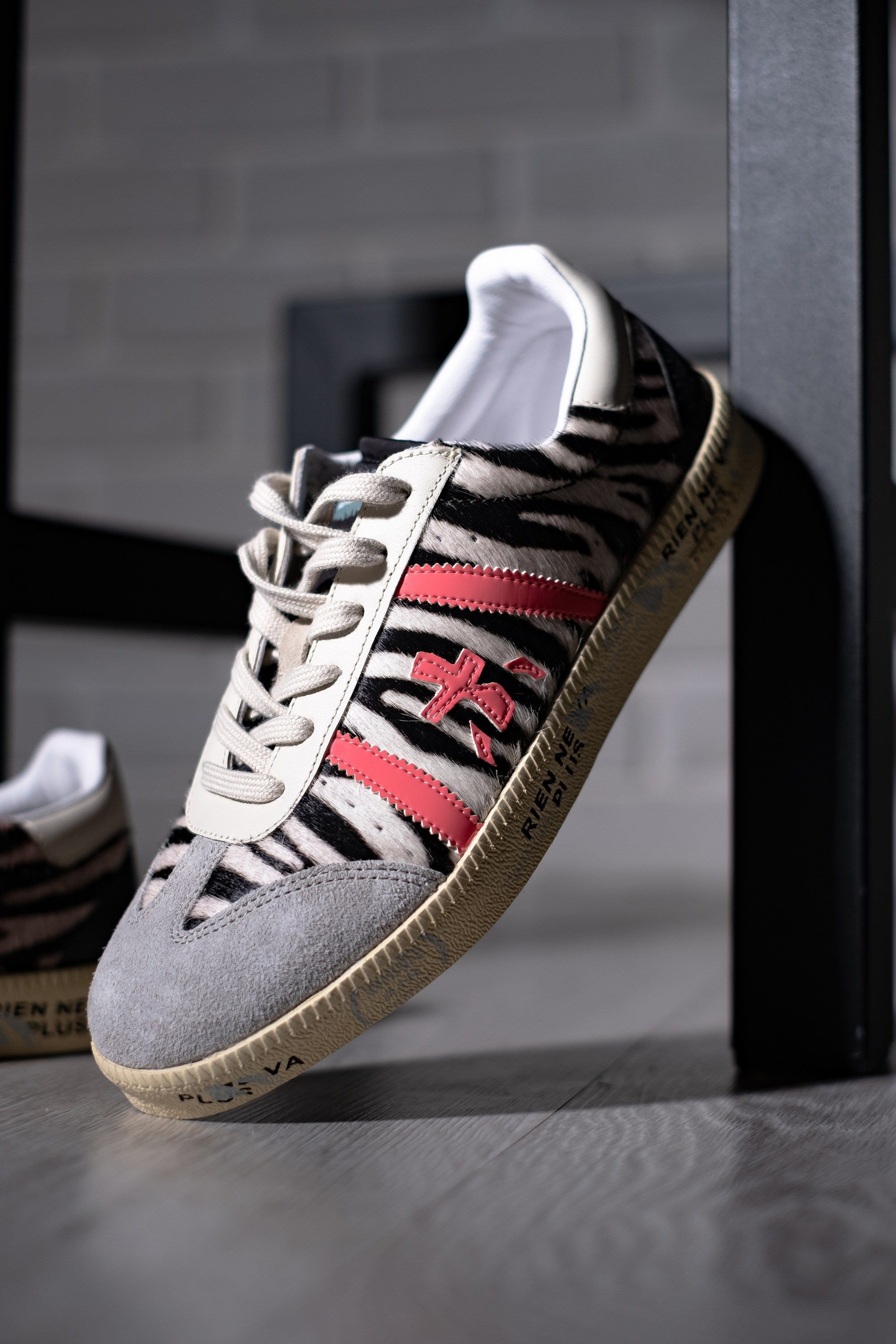 Предметная съёмка для маркетплейсов обуви. Предметный фотограф в Симферополе Антон Катунин