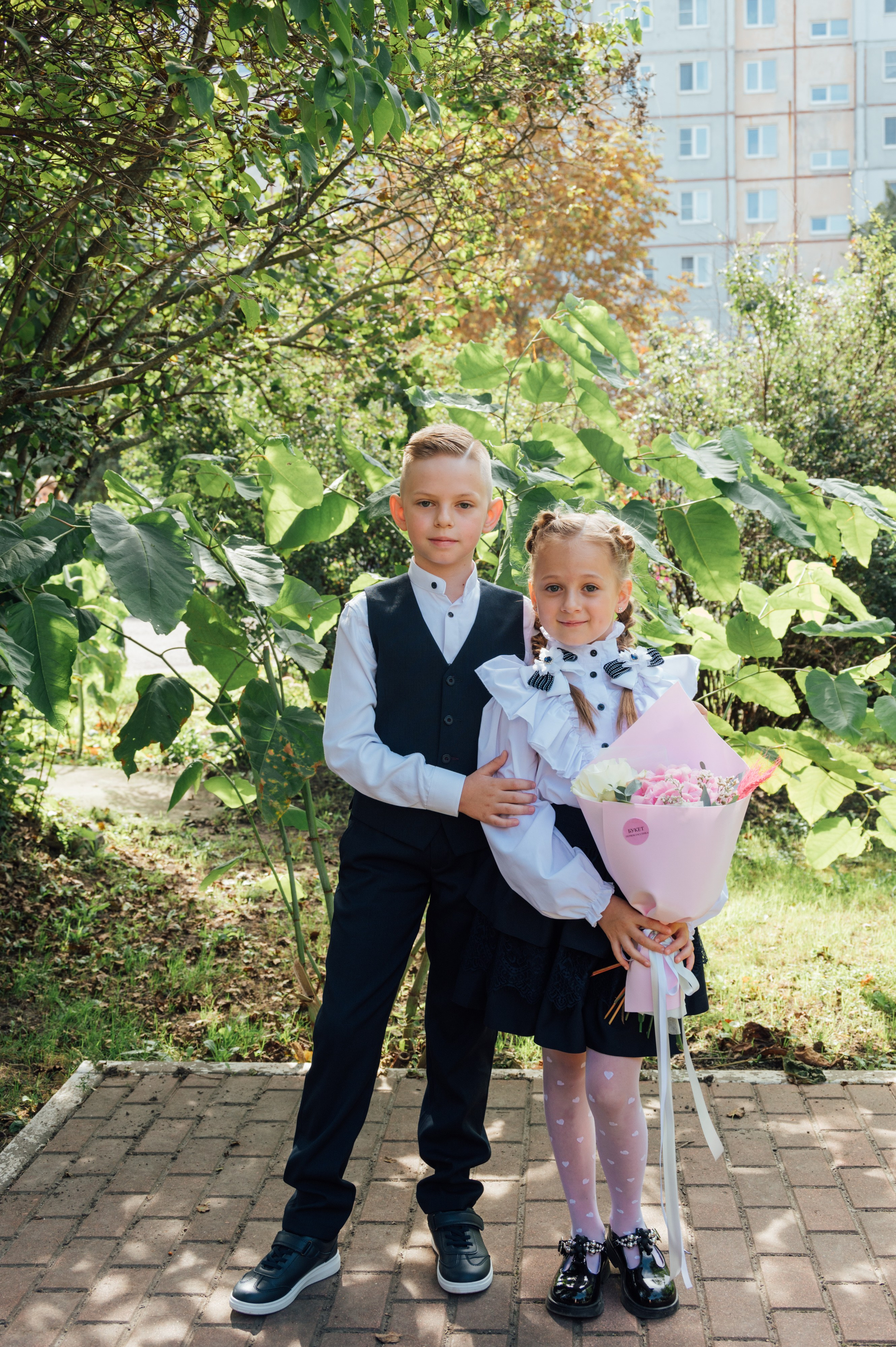 Школьная фотосессия в Туле. Портретный, семейный, свадебный фотограф. Бизнес, контент съёмка. Тула
