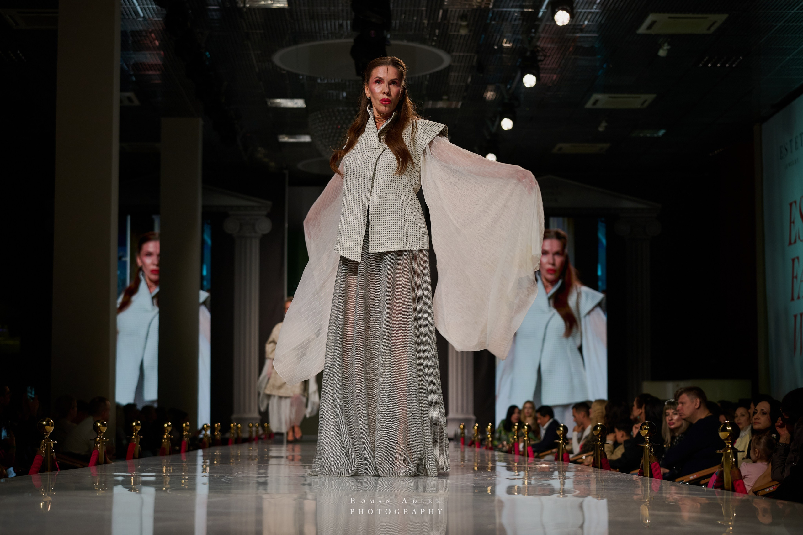 ESTET FASHION WEEK ВЕСНА — 2025. Фотограф Роман Адлер