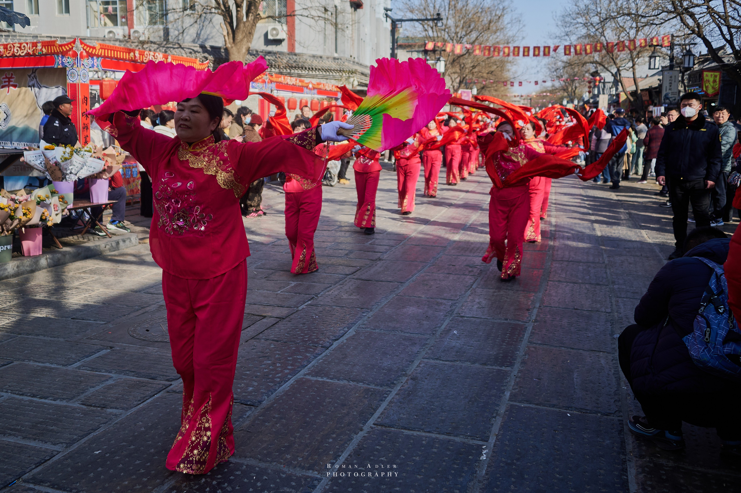 Новогодний парад в Цинчжоу. Китай. Фотограф Роман Адлер