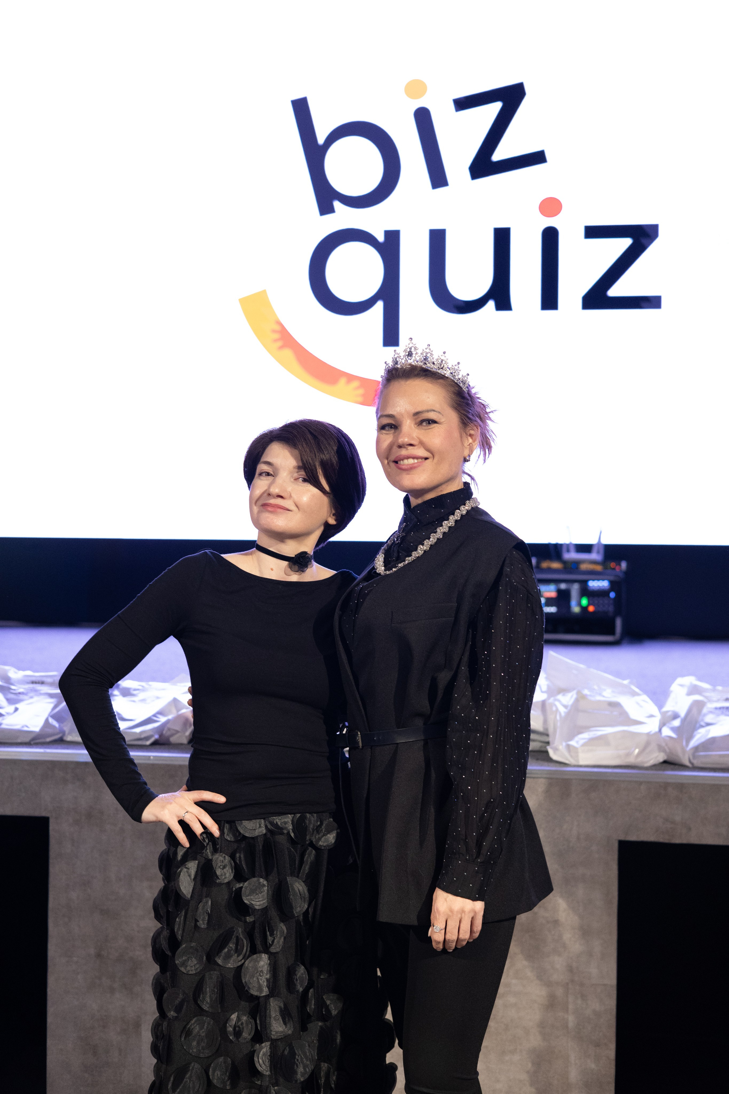 13ая BIZ QUIZ: деловая игра | Красноярск. Фотограф Красноярск съемки лавстори, фотосессия в студии, портретная съемка, творческие фотосессии