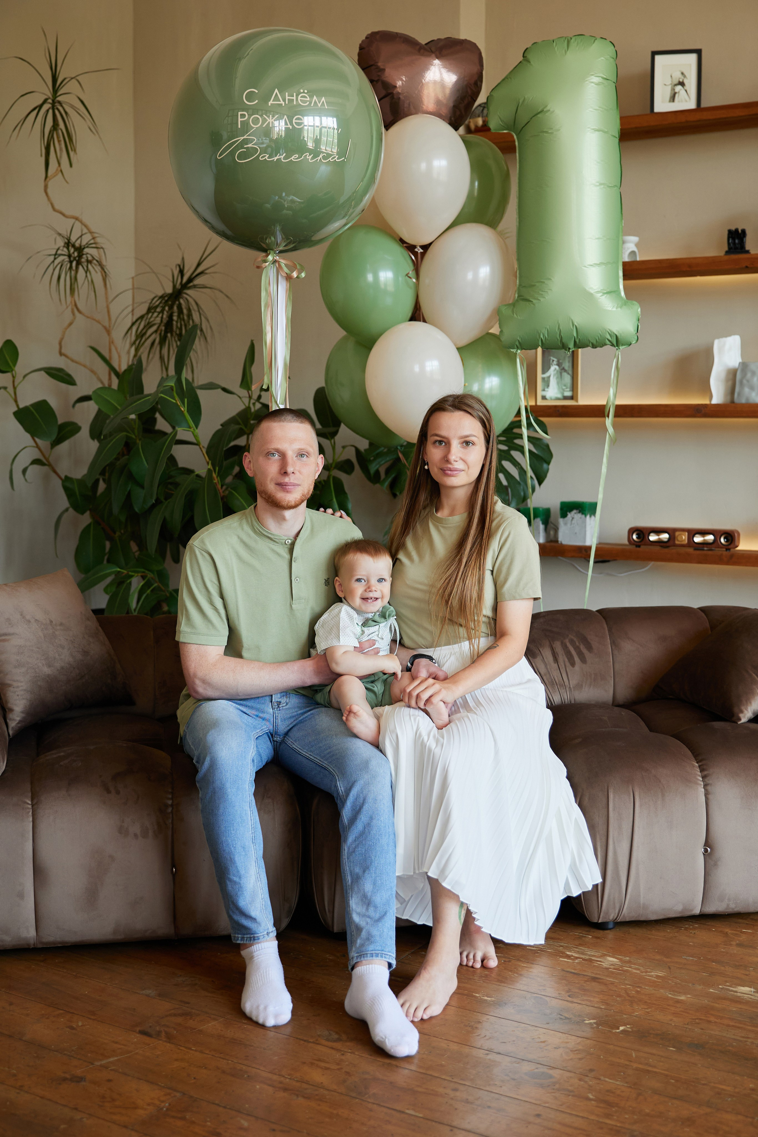 Годовасие Вити. Фотограф женского портрета, беременности и материнства Харькова Елена