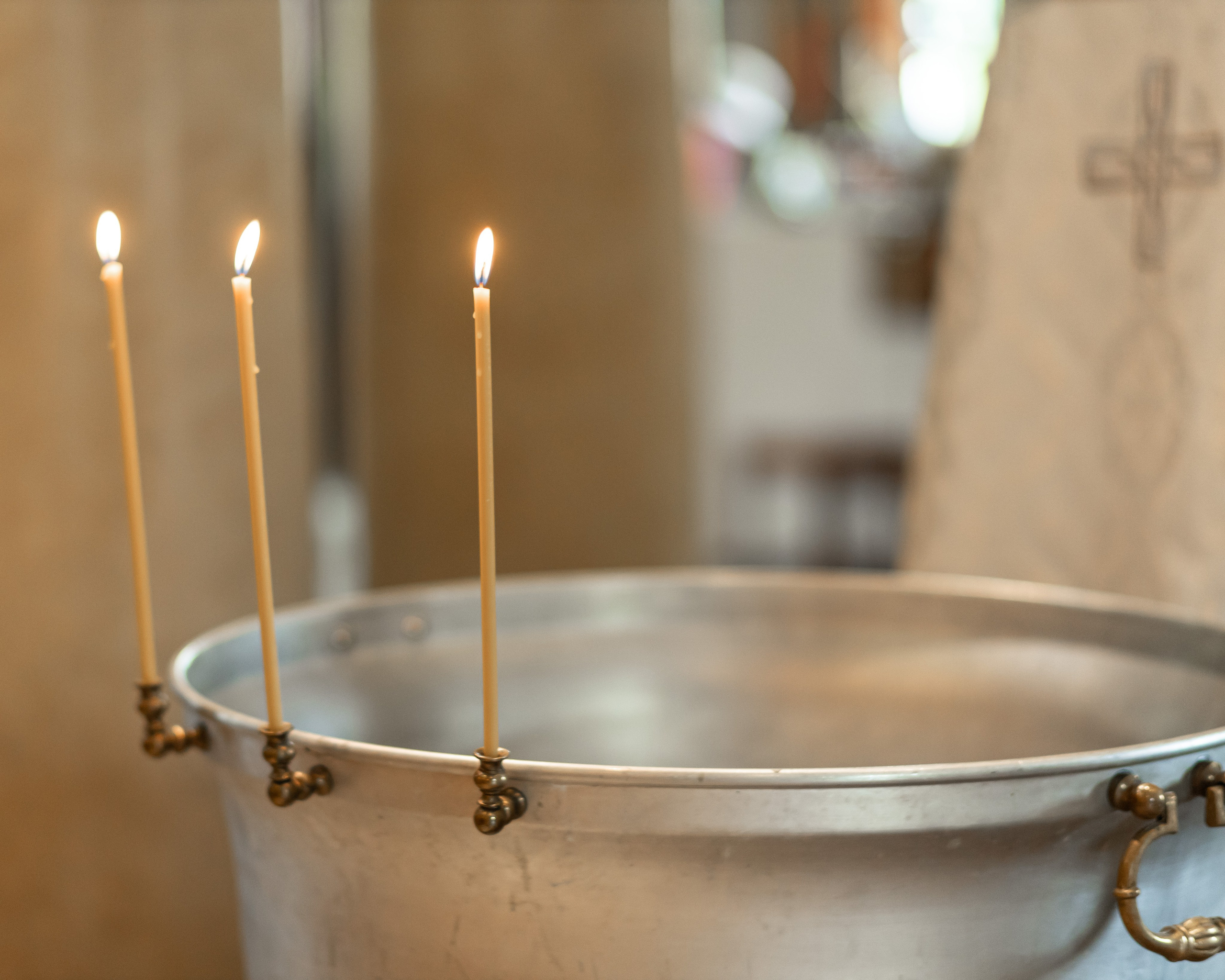 Крещение в Храме Веры, Надежды, Любови и матери их Софии. Профессиональный фотограф в Москве и Мо Мария Шантарёва