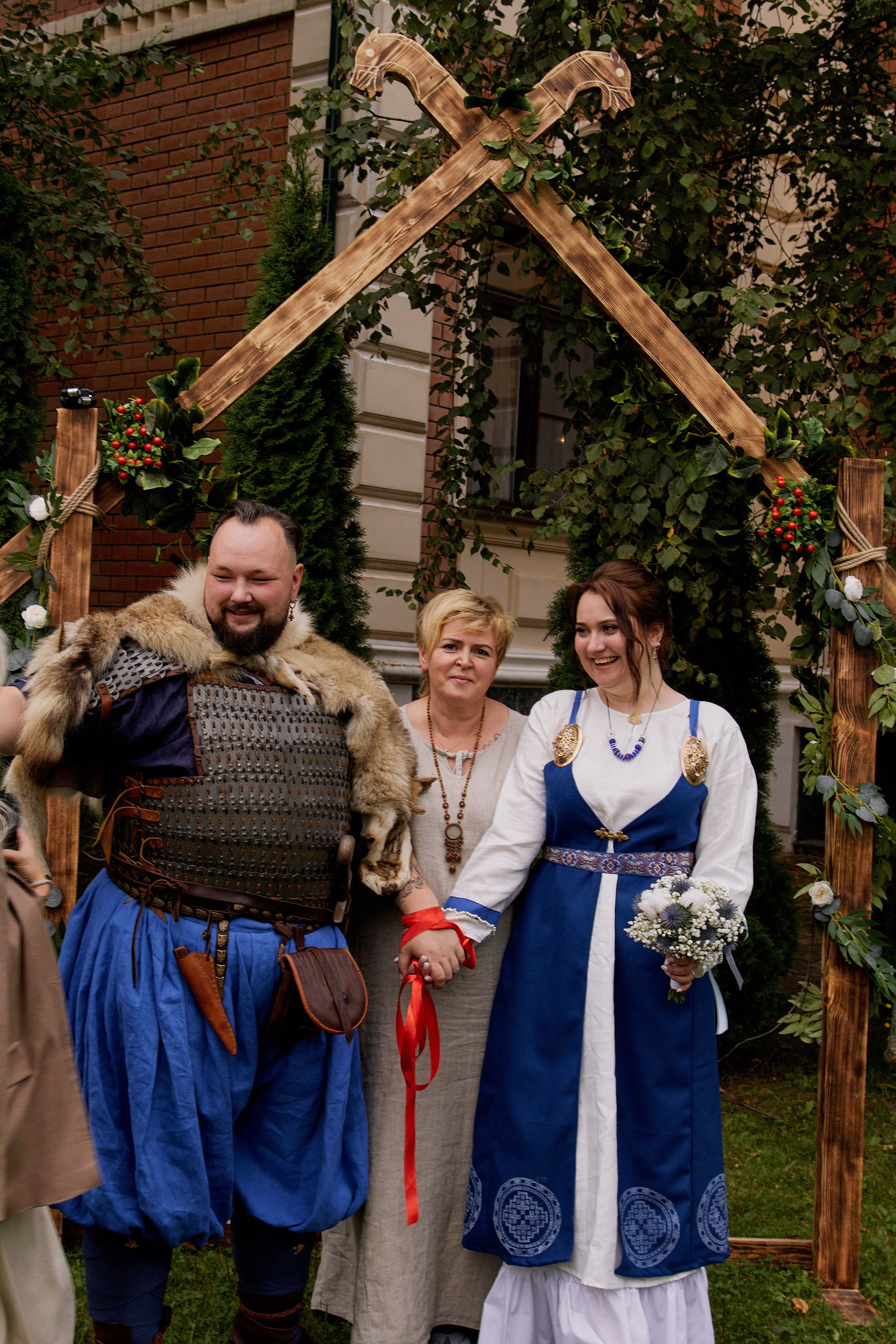 Юлия и Антон. Выездная роспись в стиле викингов. Фотограф лавстори Москва/МО Приятелева Ангелина