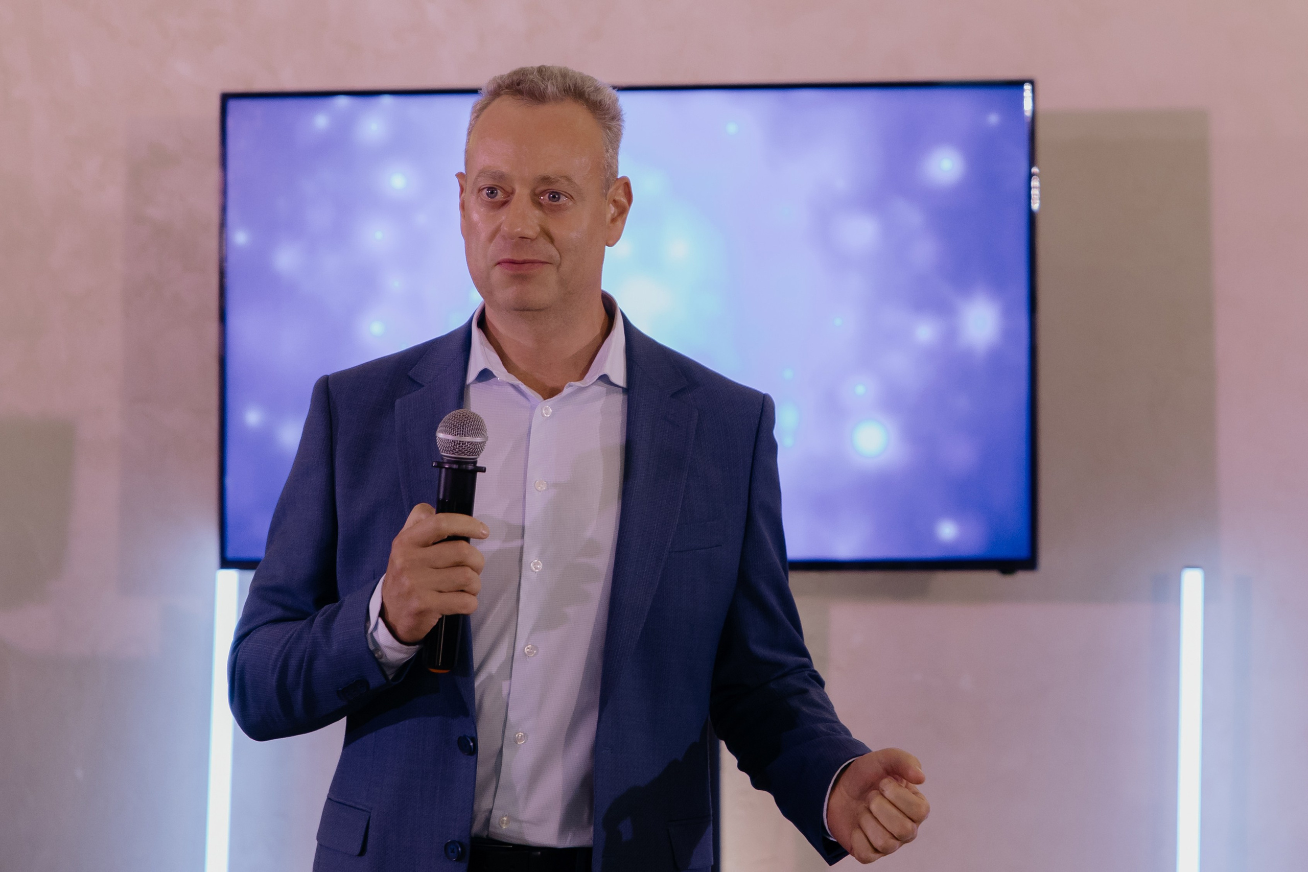 10.08.2024. RETOUCH-HOUSE