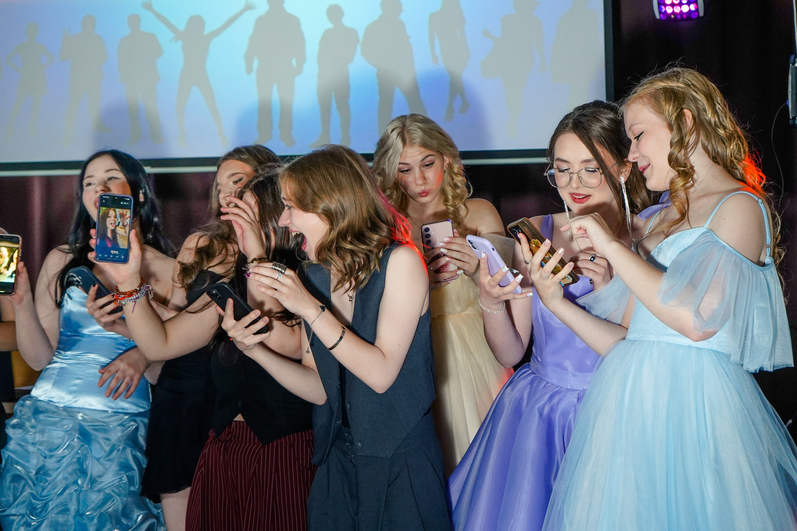 Выпускной вечер, гимназия № 40, 9 класс. Семейный и портретный фотограф в Екатеринбурге Анна Лобанова