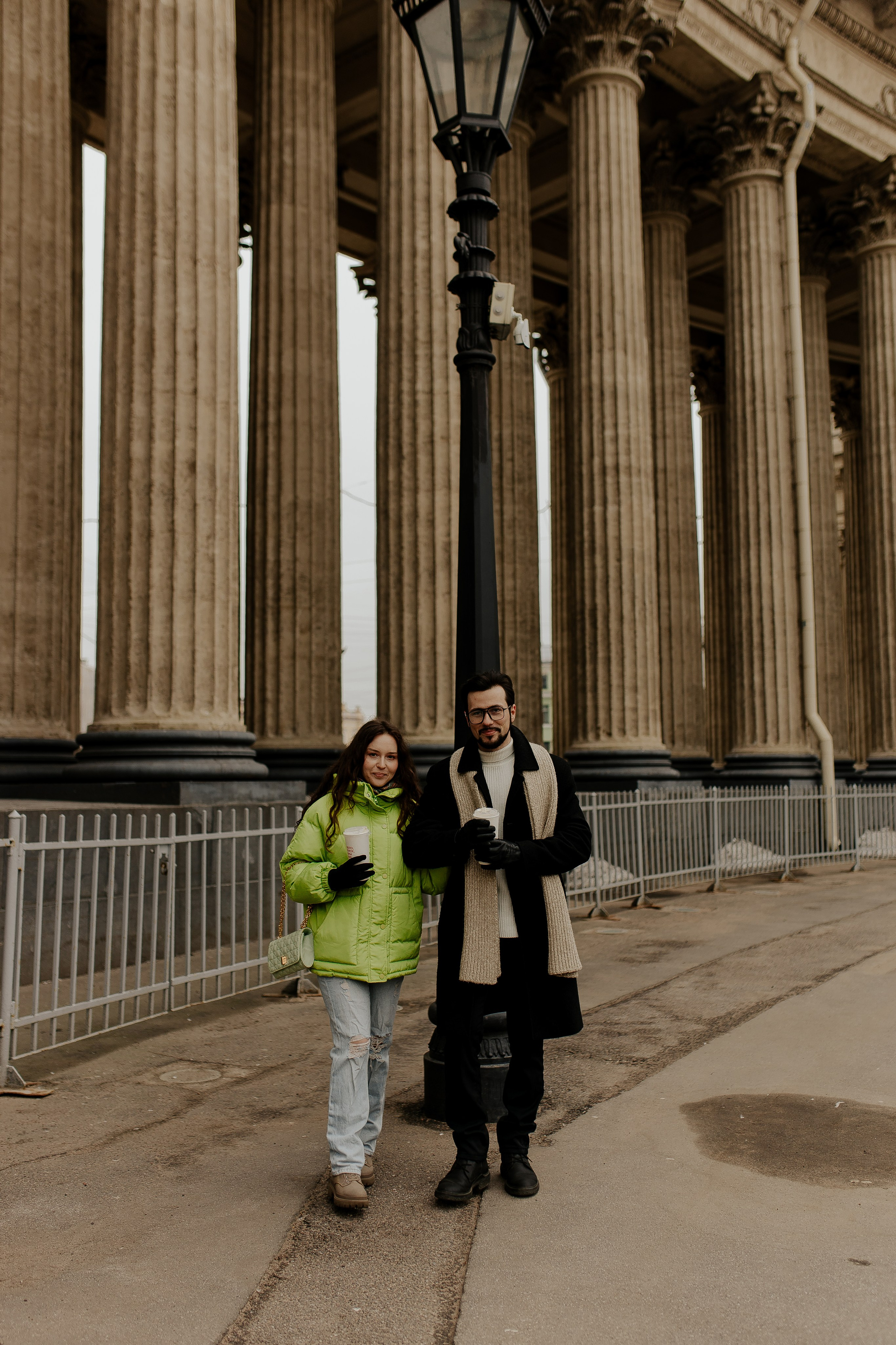 Фотопрогулка по весеннему Петербургу для двоих. Фотограф в Санкт-Петербурге Лиза Семченкова