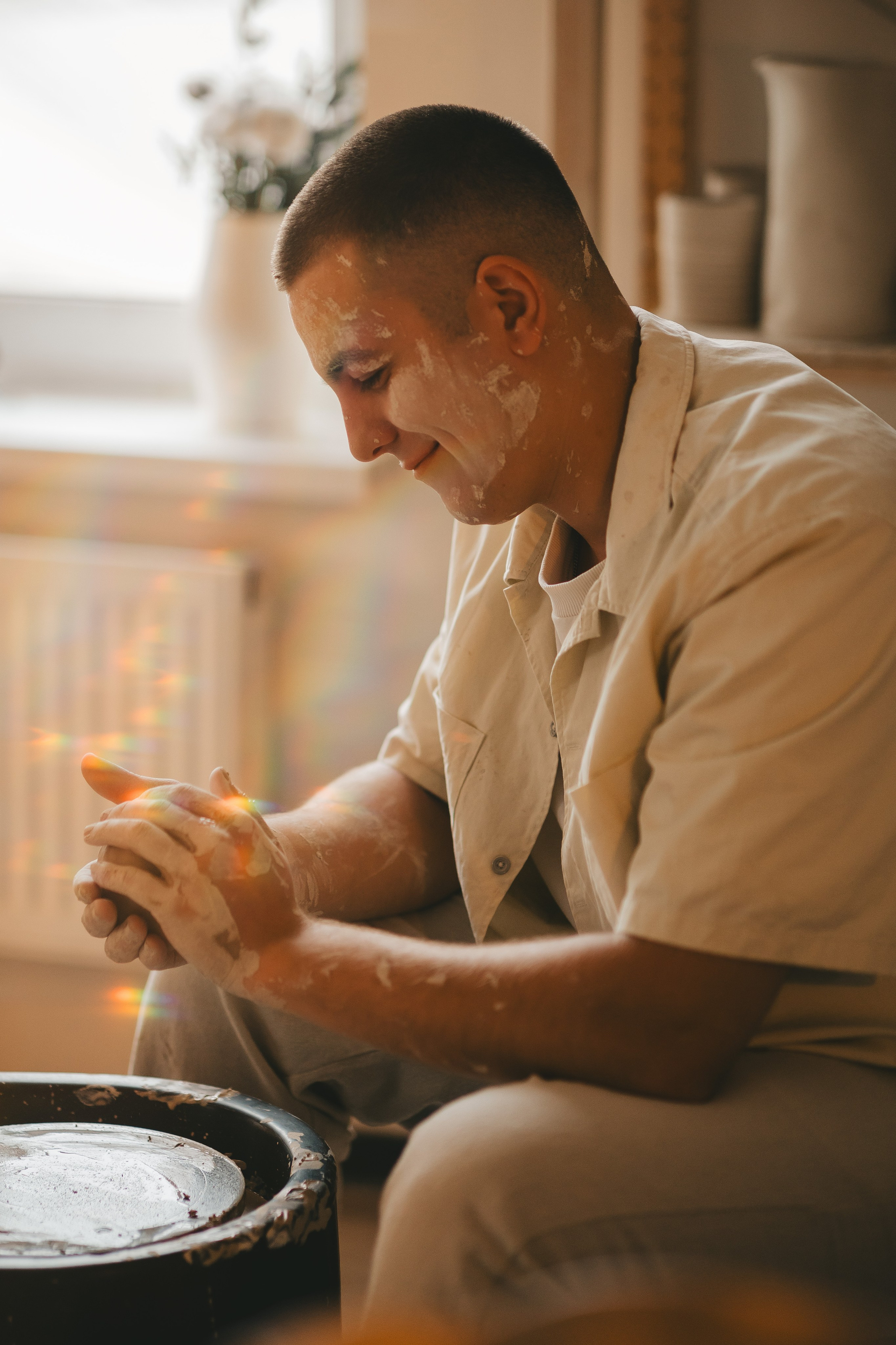 Дима и Даша в гончарной мастерской. Семейный lifestyle фотограф в Санкт-Петербурге Людмила Пахомова