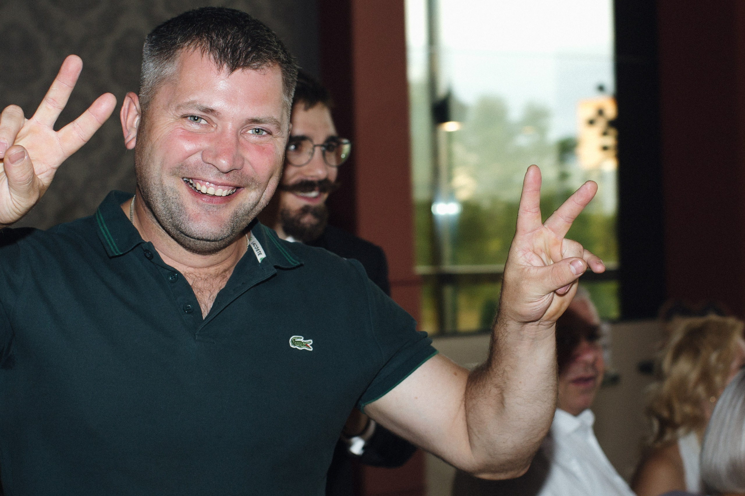 Банкет (Ксения & Никита). Свадебные фотографы в г. Сургут Маркова Наталья и Замахина Елена