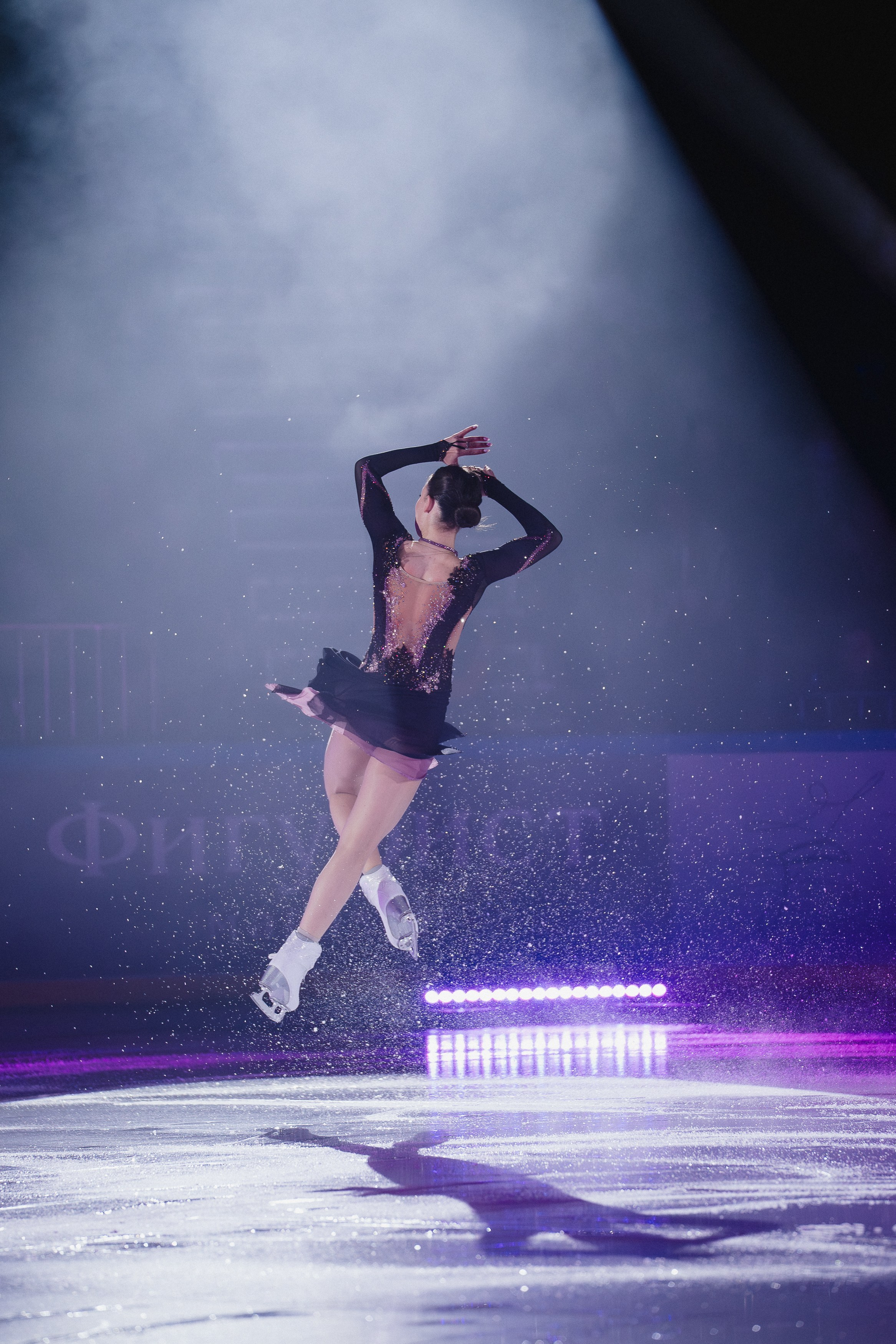 Шоу Этери Тутберидзе в Новосибирске. Воробьева Ксения — Спортивный и танцевальный фотограф Новосибирск