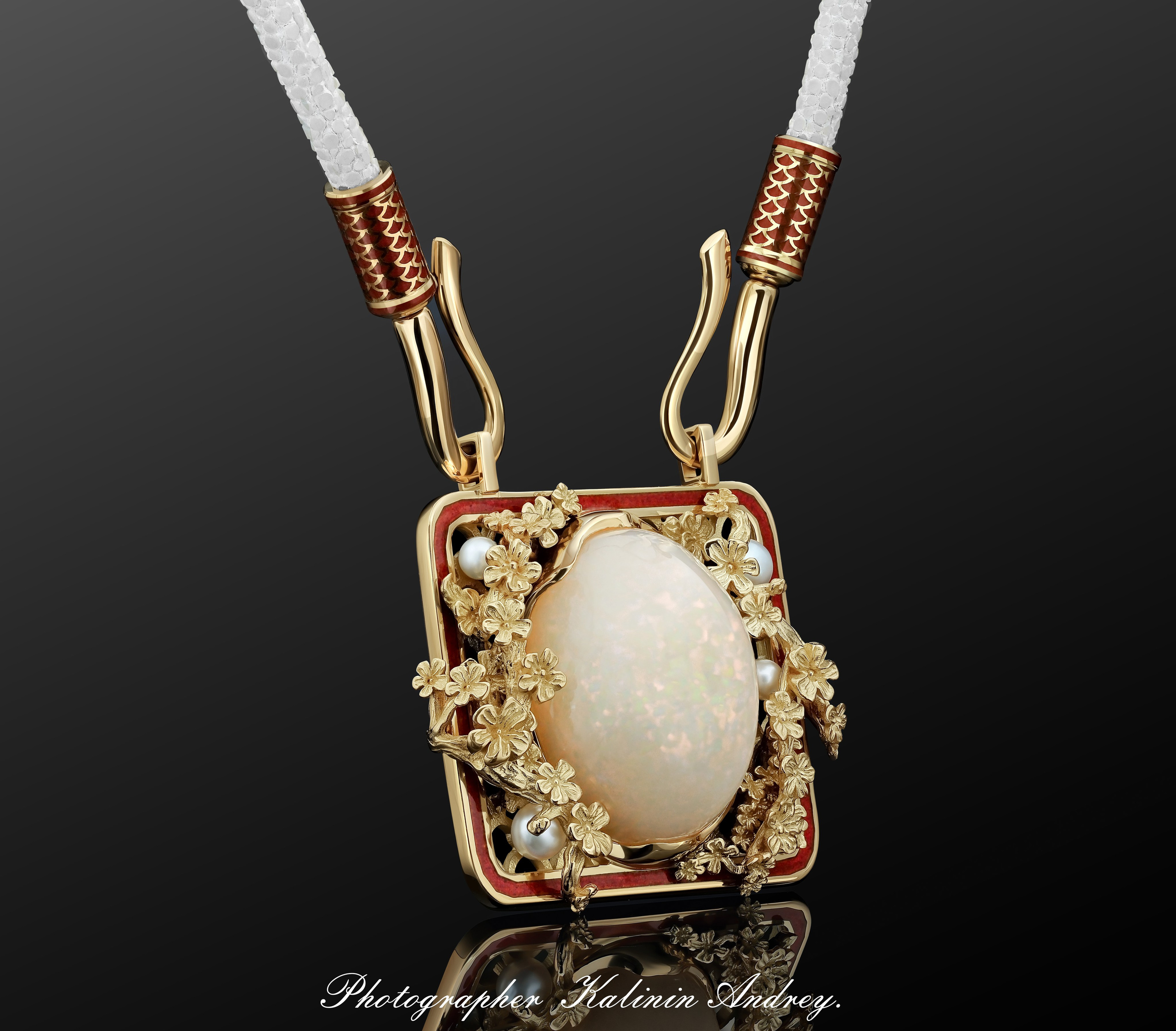 Высоко качественная фотосъёмка ювелирных изделий в Зеленограде. 